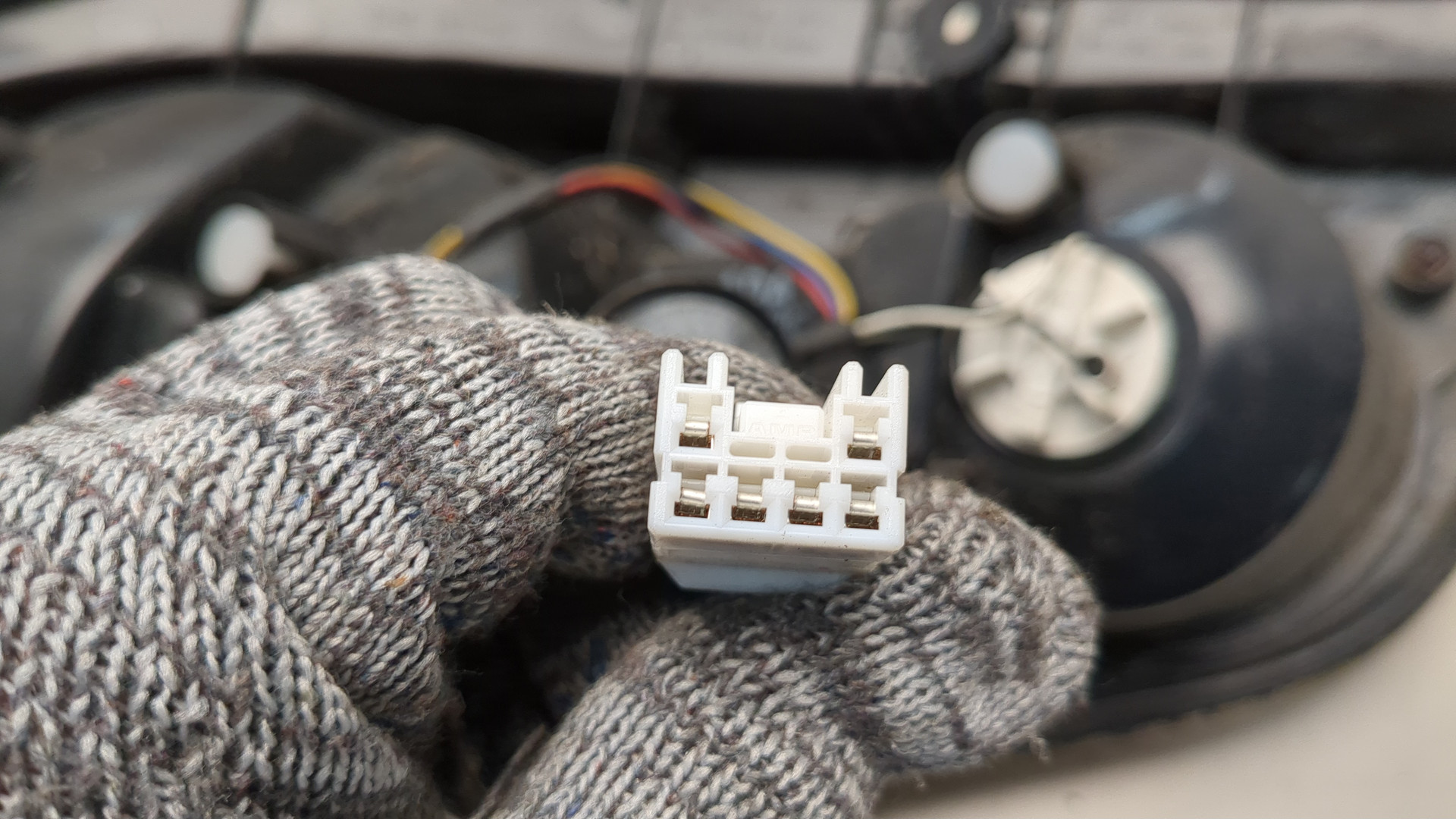 Фонарь задний правый