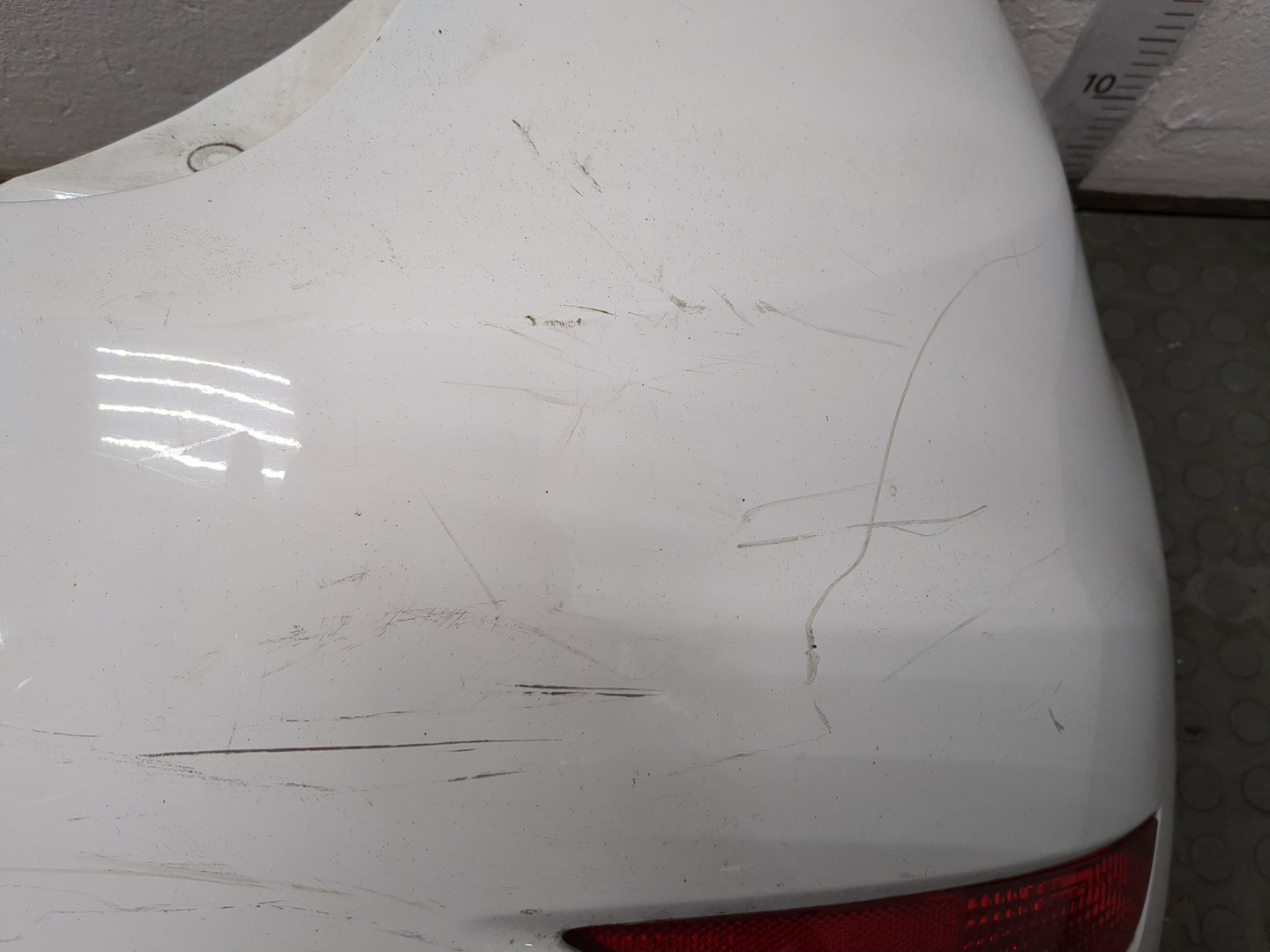 Бампер задний