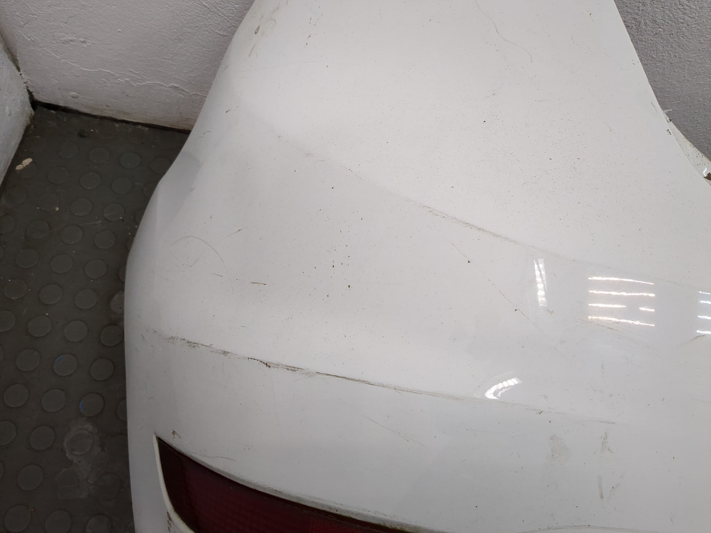 Бампер задний