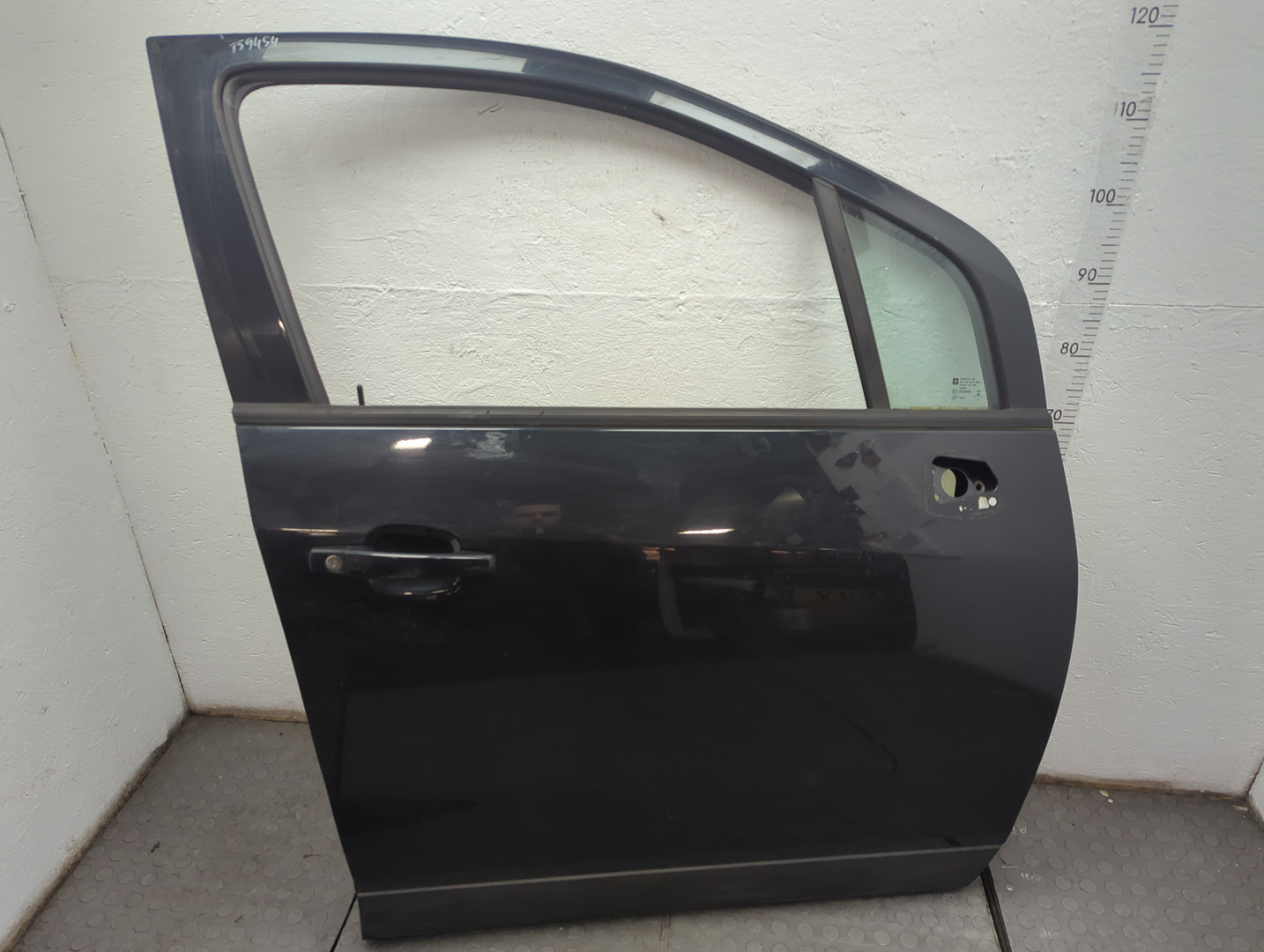 Дверь передняя правая