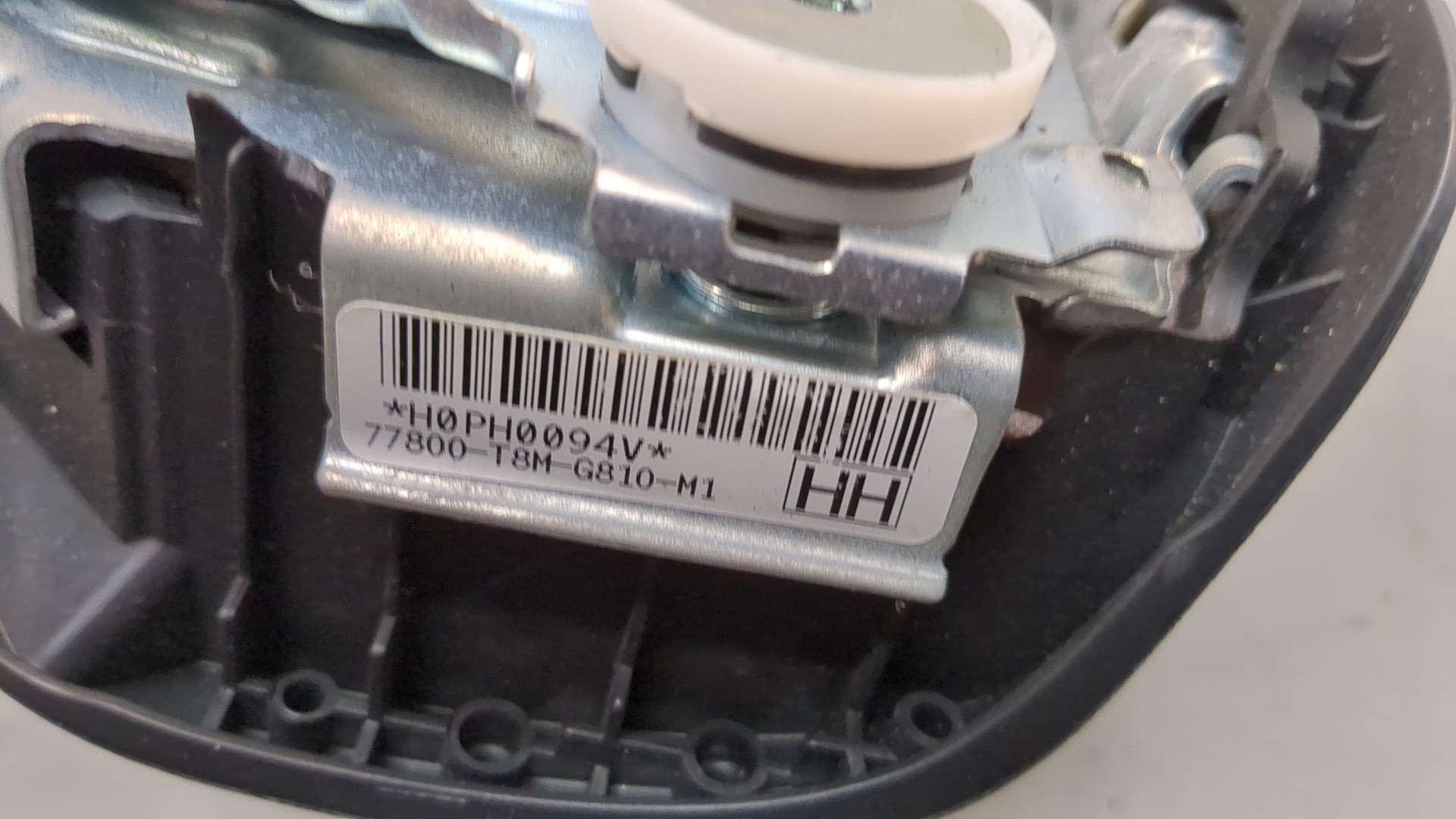 Подушка безопасности в рулевое колесо