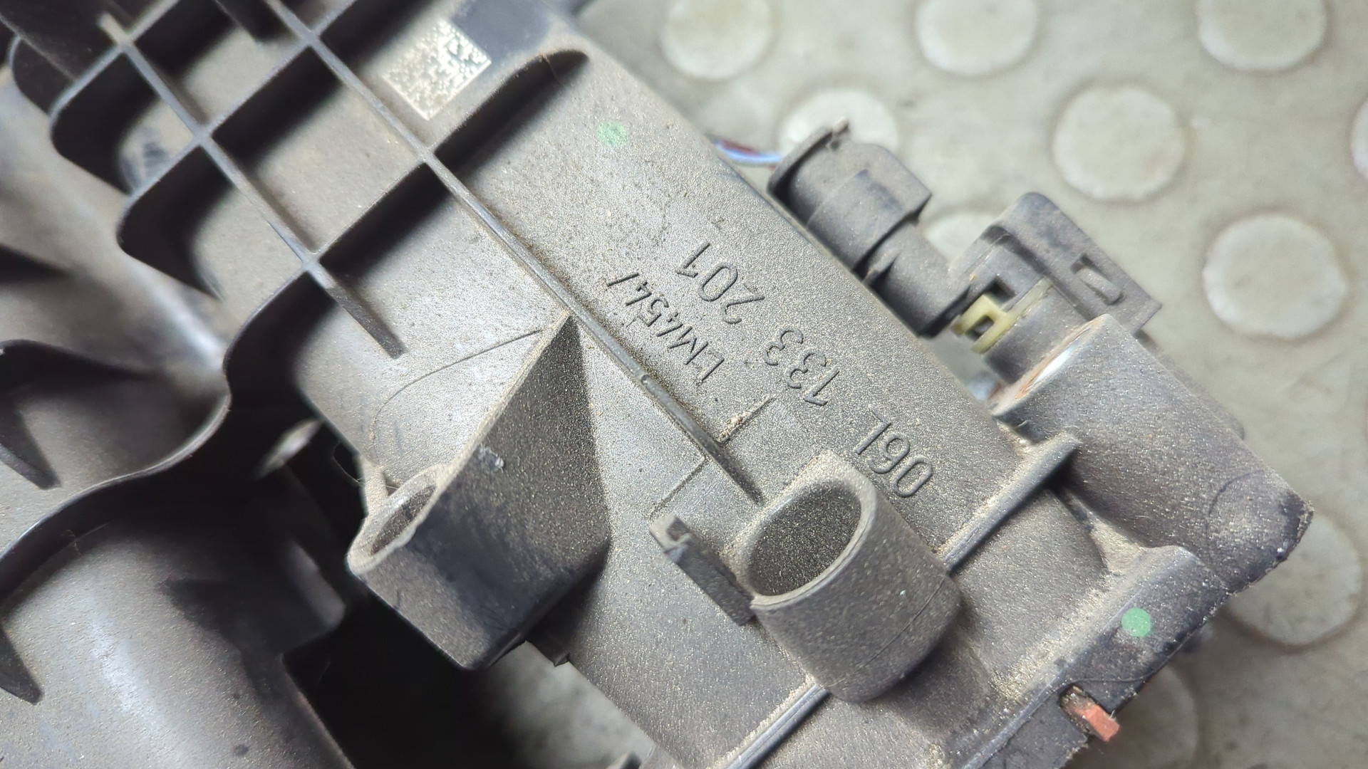 Коллектор впускной