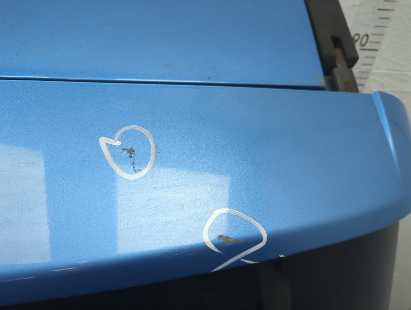 Дверь багажника