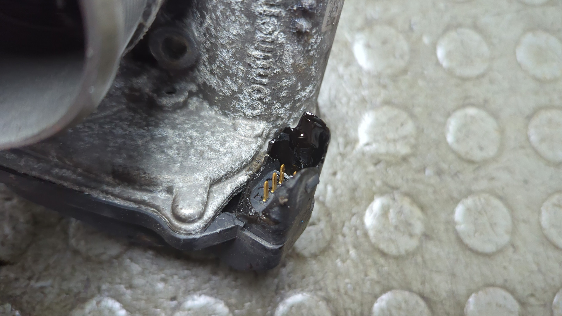 Заслонка дроссельная электрическая