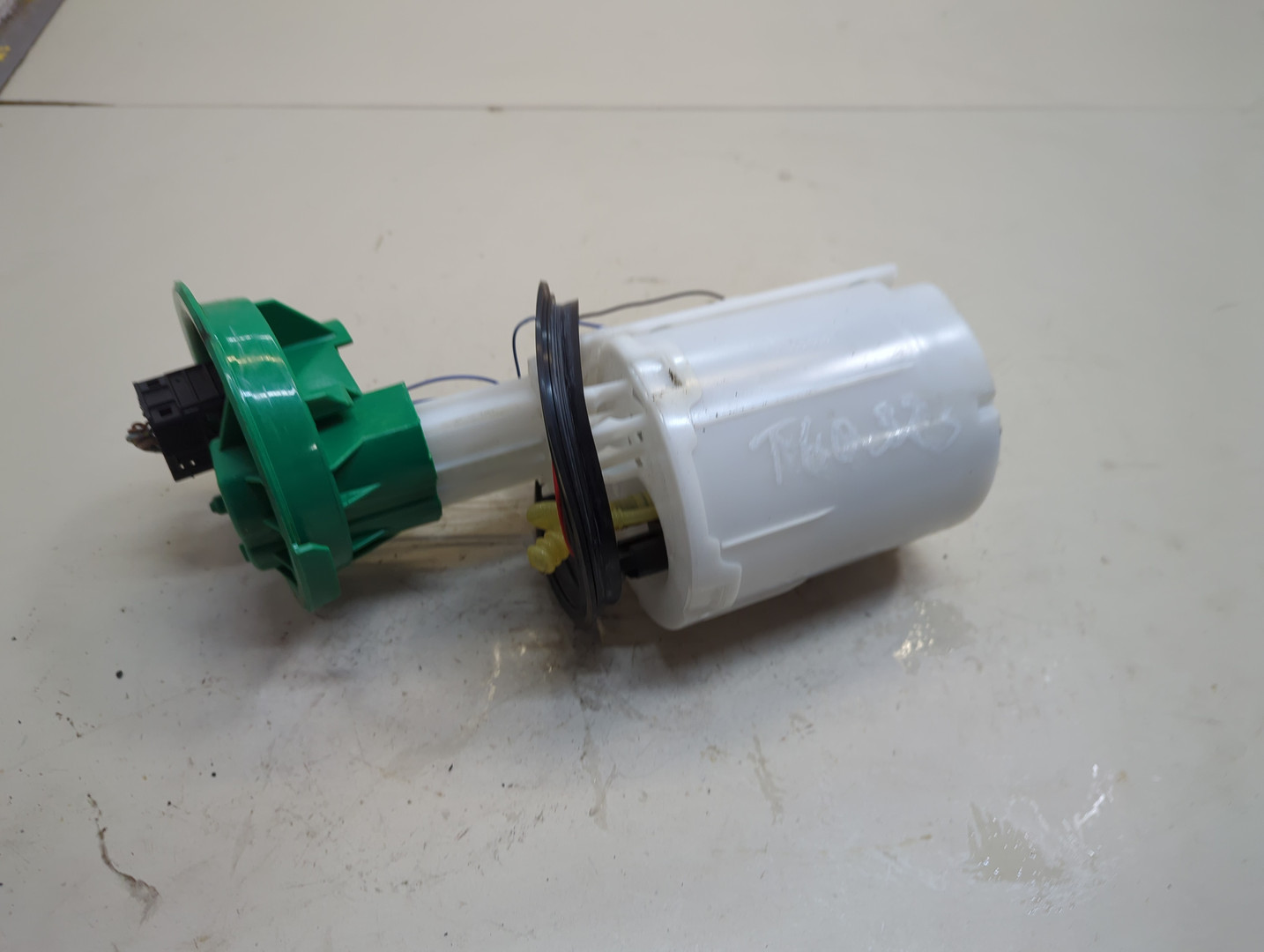 Насос топливный электрический