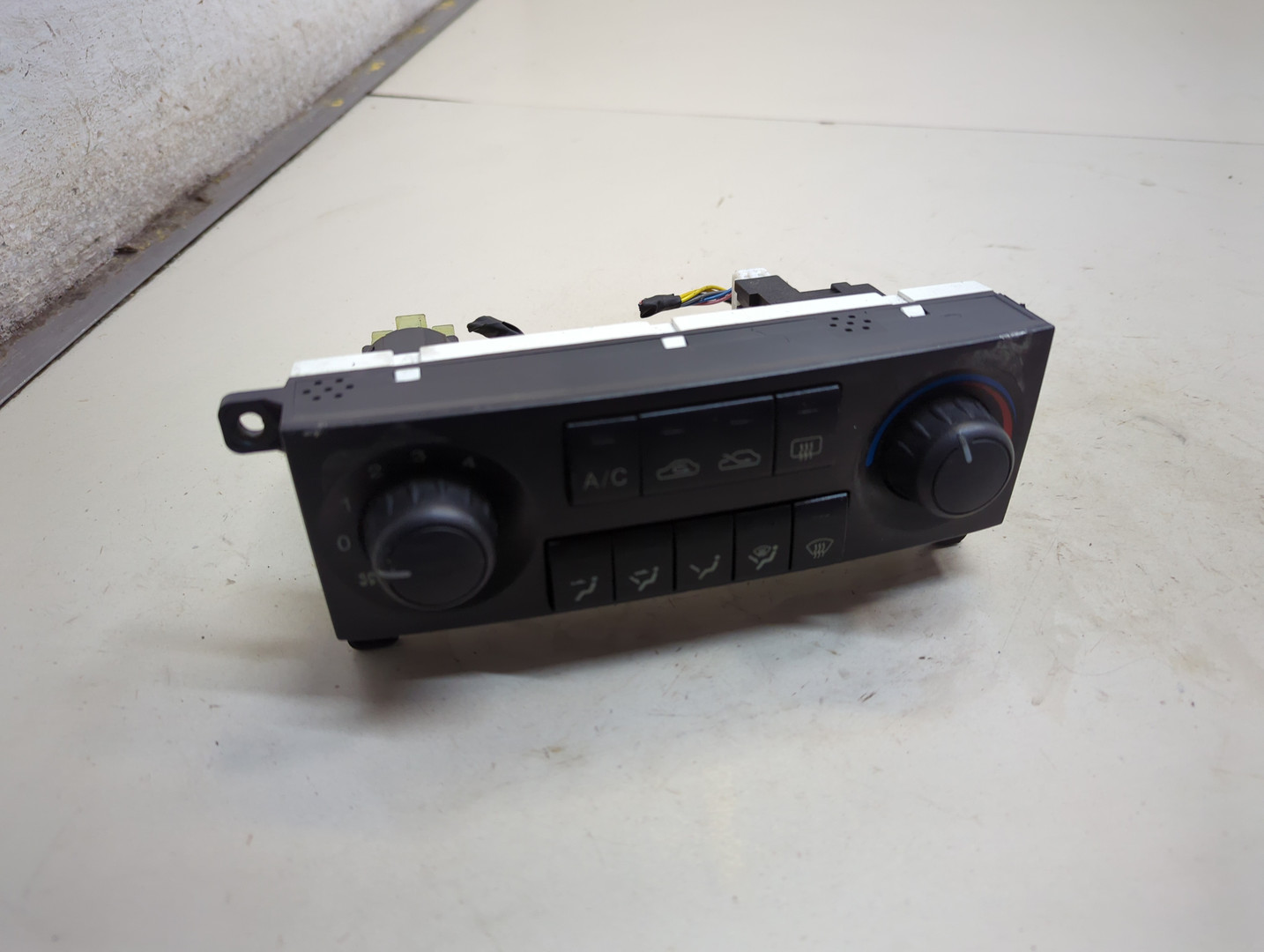 Переключатель отопителя