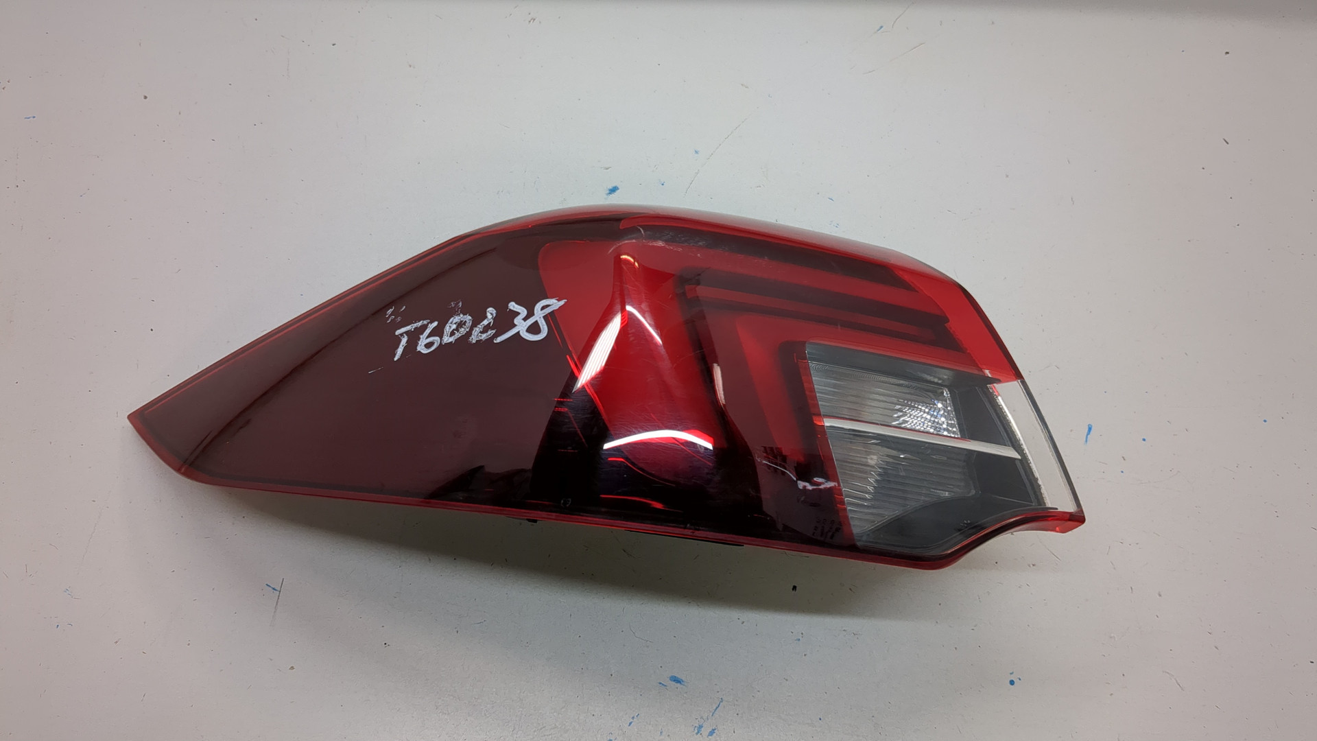 Фонарь задний левый