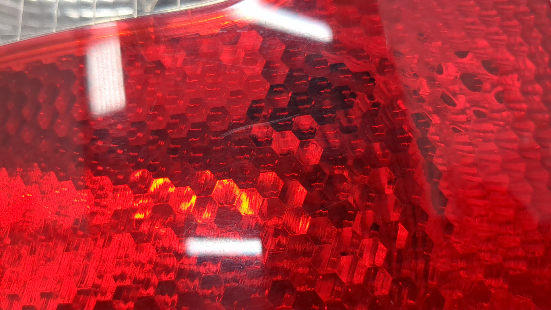 Фонарь задний правый