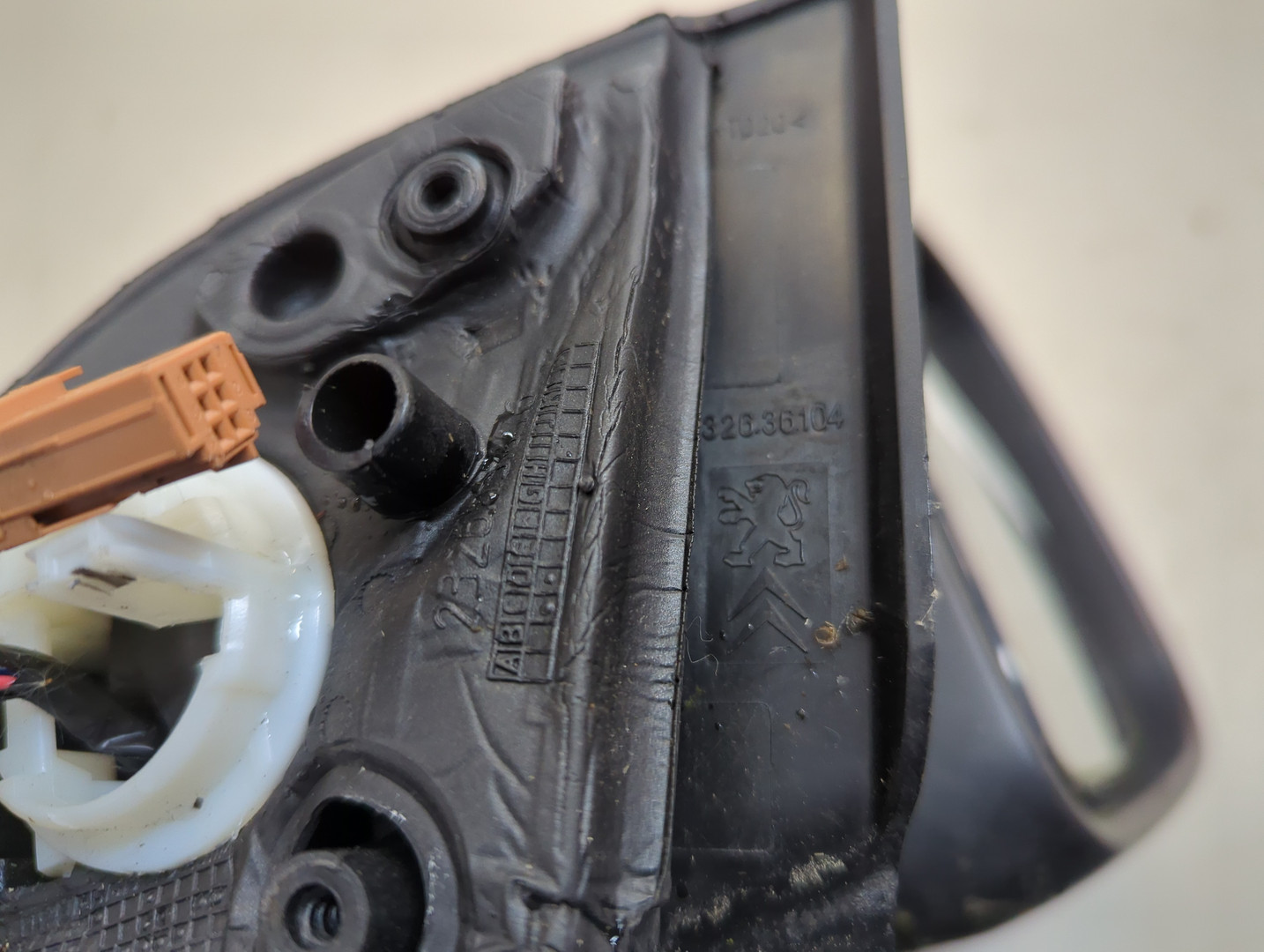 Зеркало правое электрическое