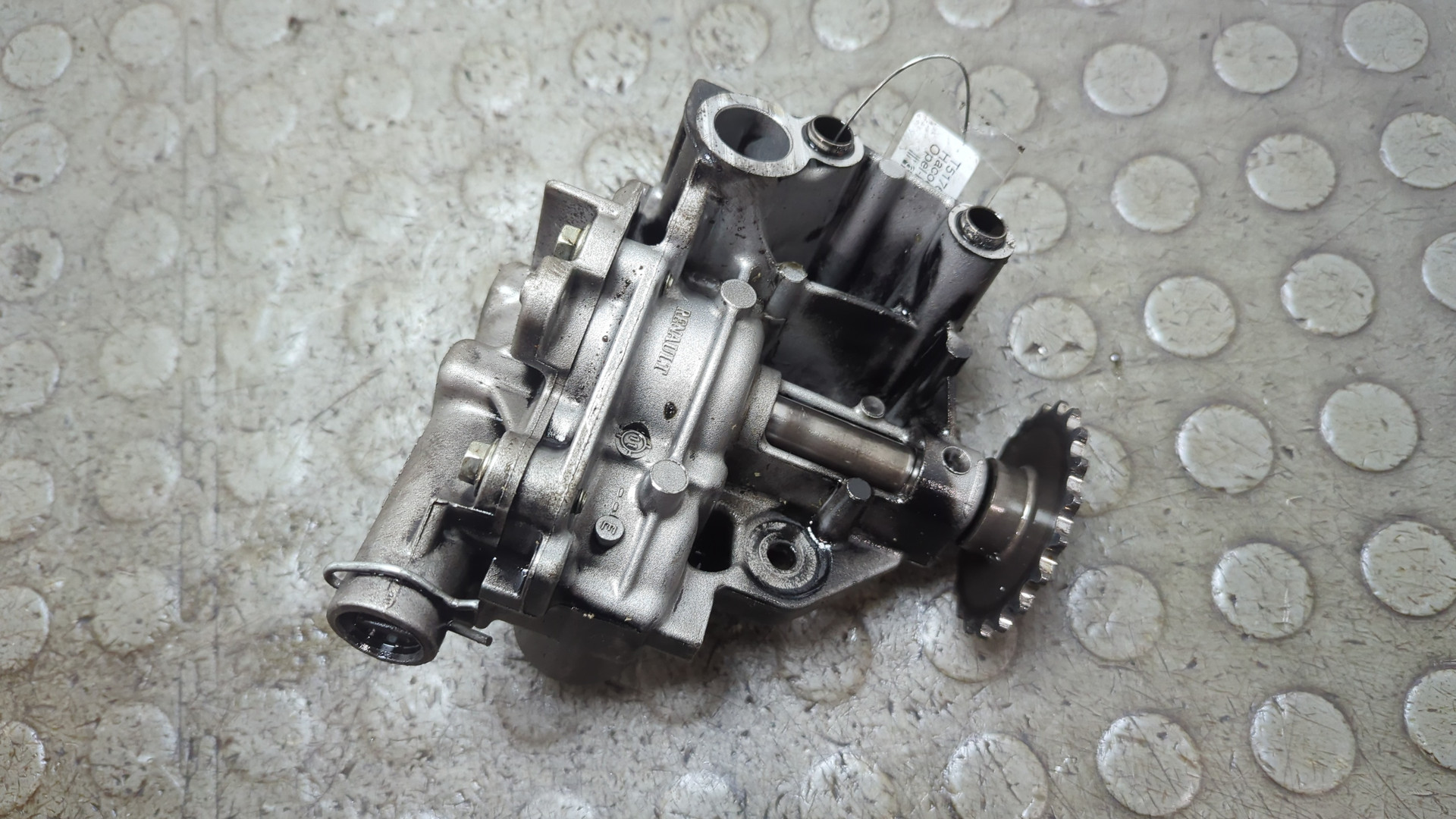 Насос масляный