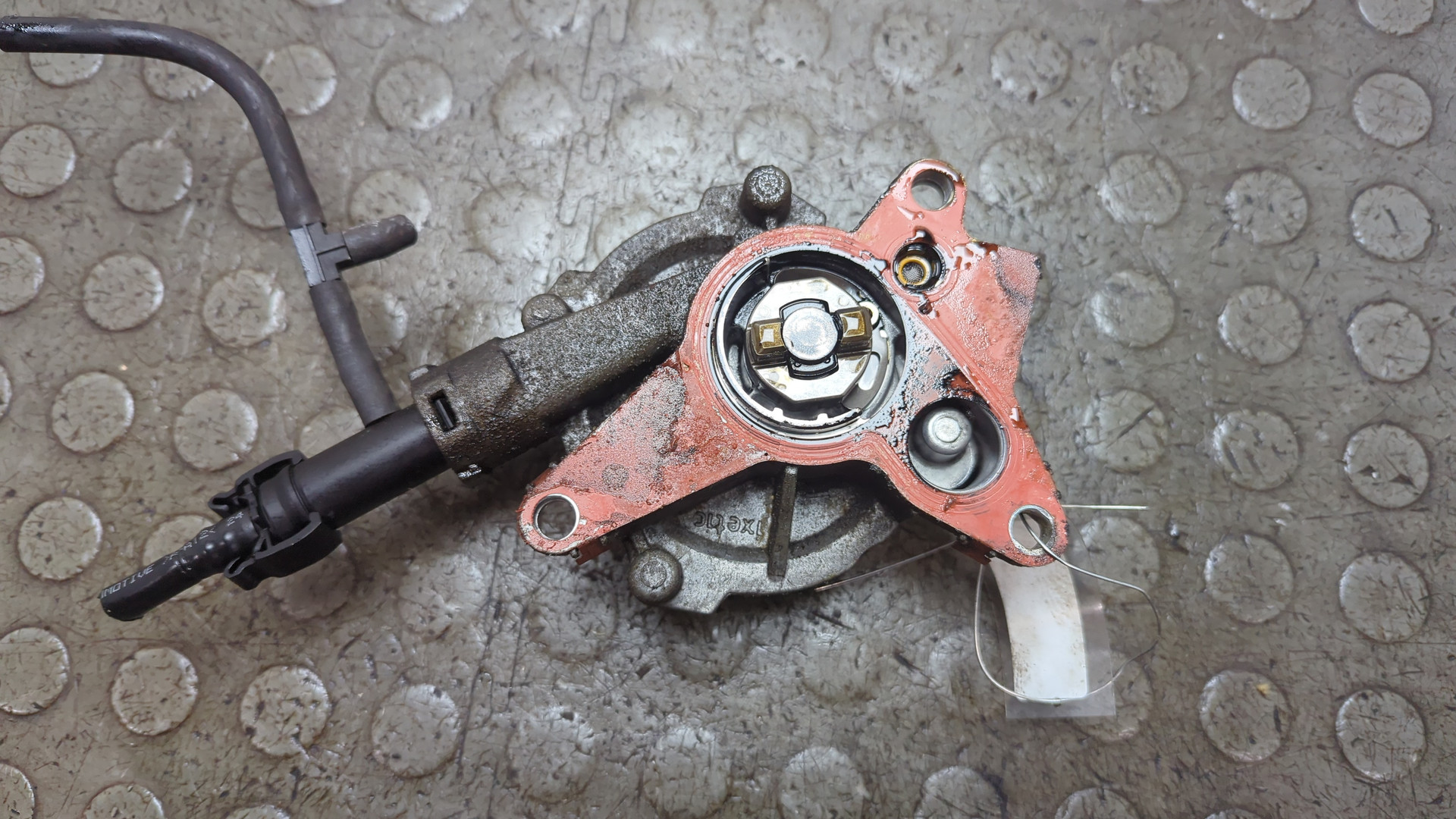 Насос вакуумный