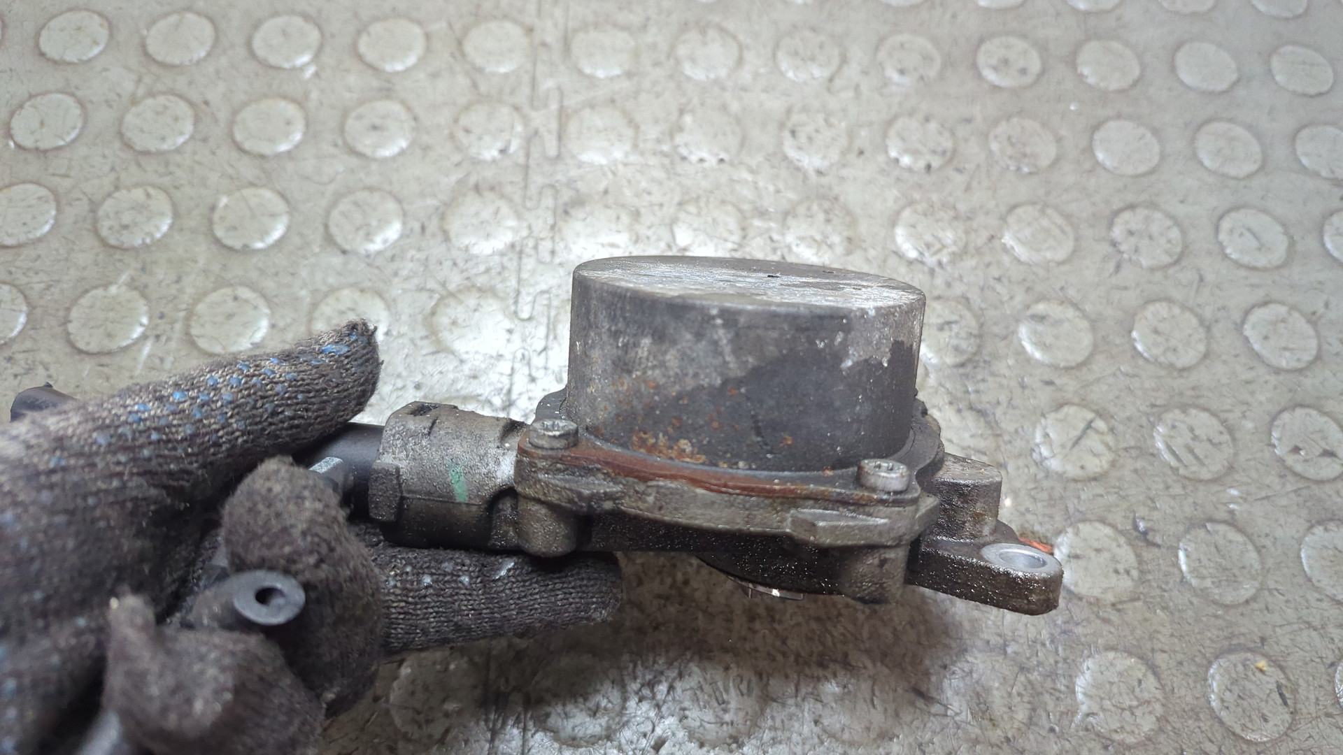 Насос вакуумный