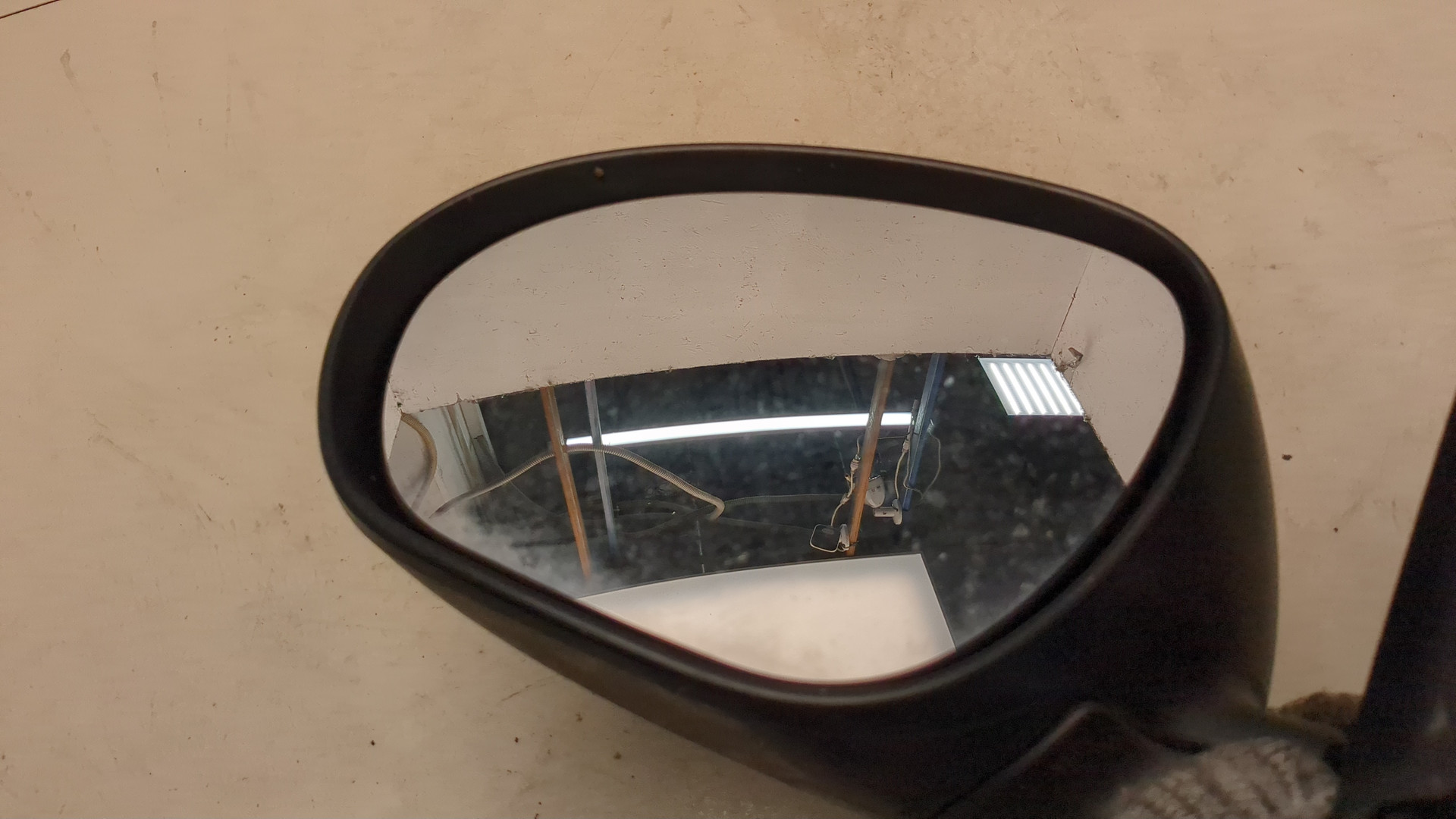 Зеркало левое электрическое
