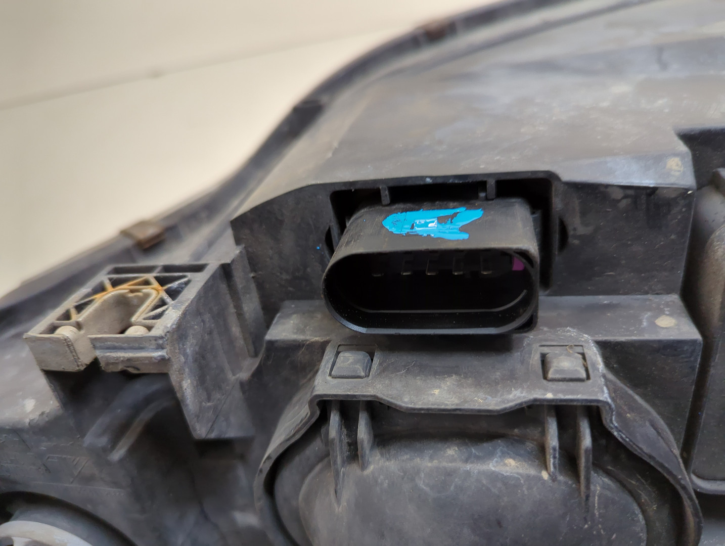 Фара правая