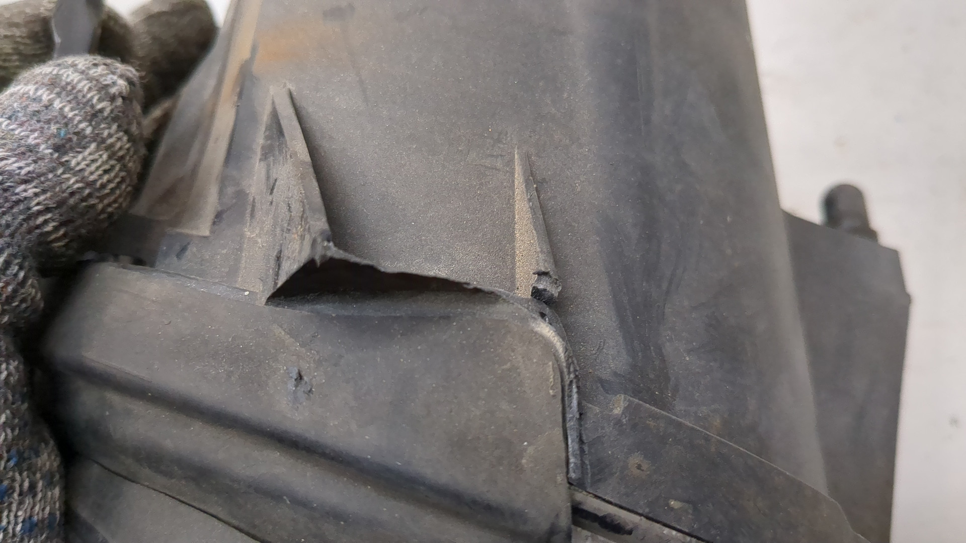 Фара противотуманная правая