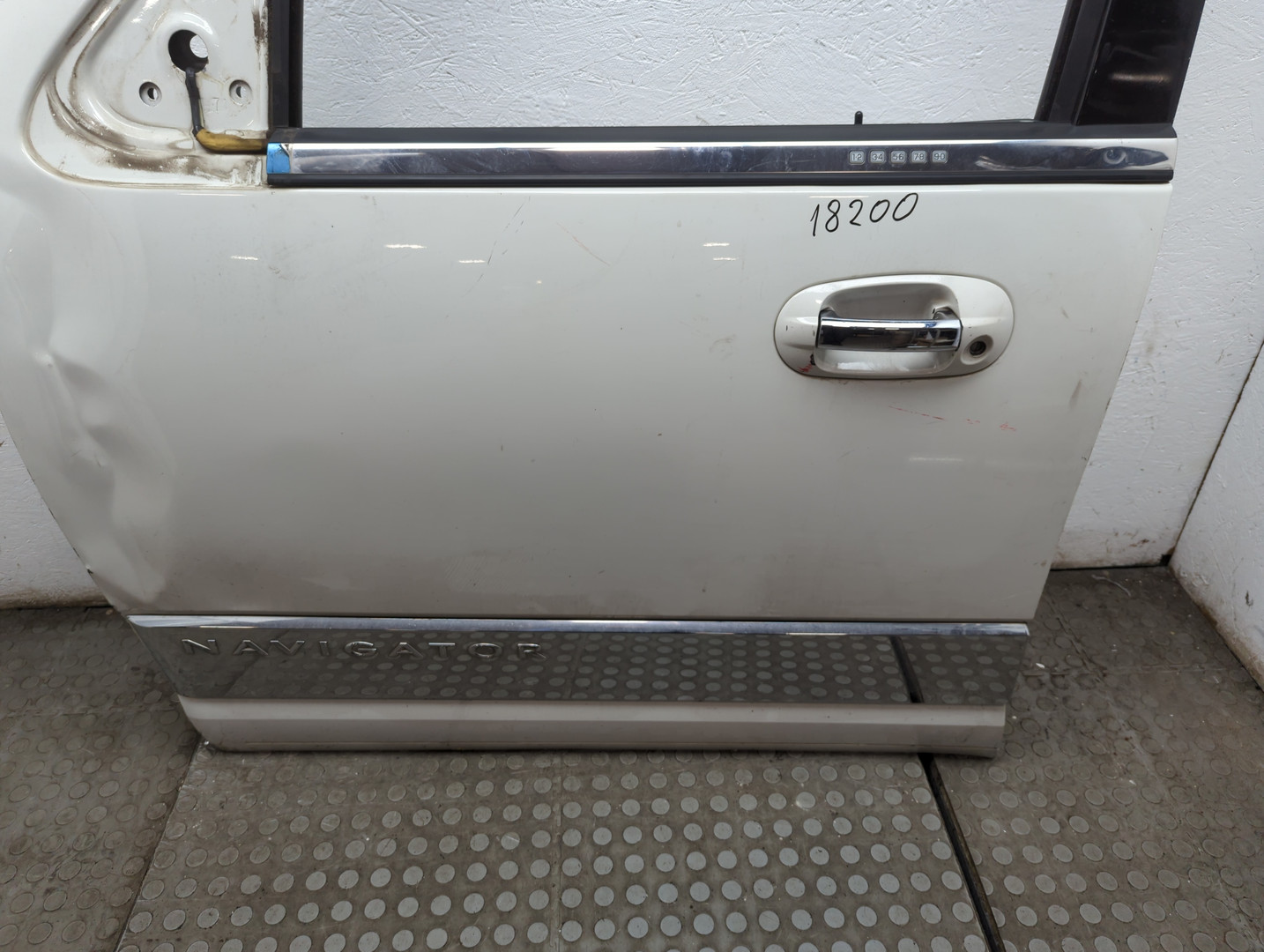 Дверь передняя левая