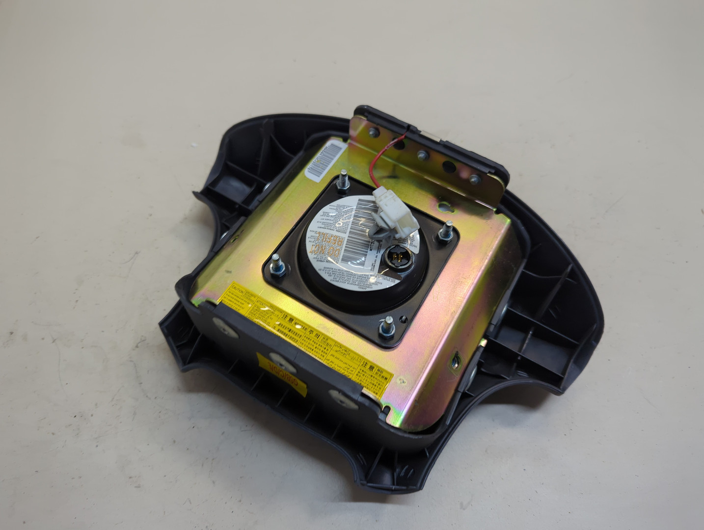 Подушка безопасности в рулевое колесо