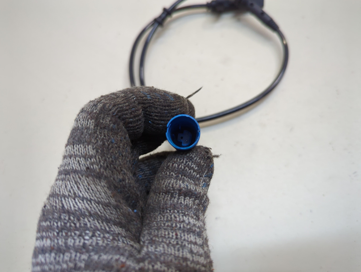 Датчик ABS задний