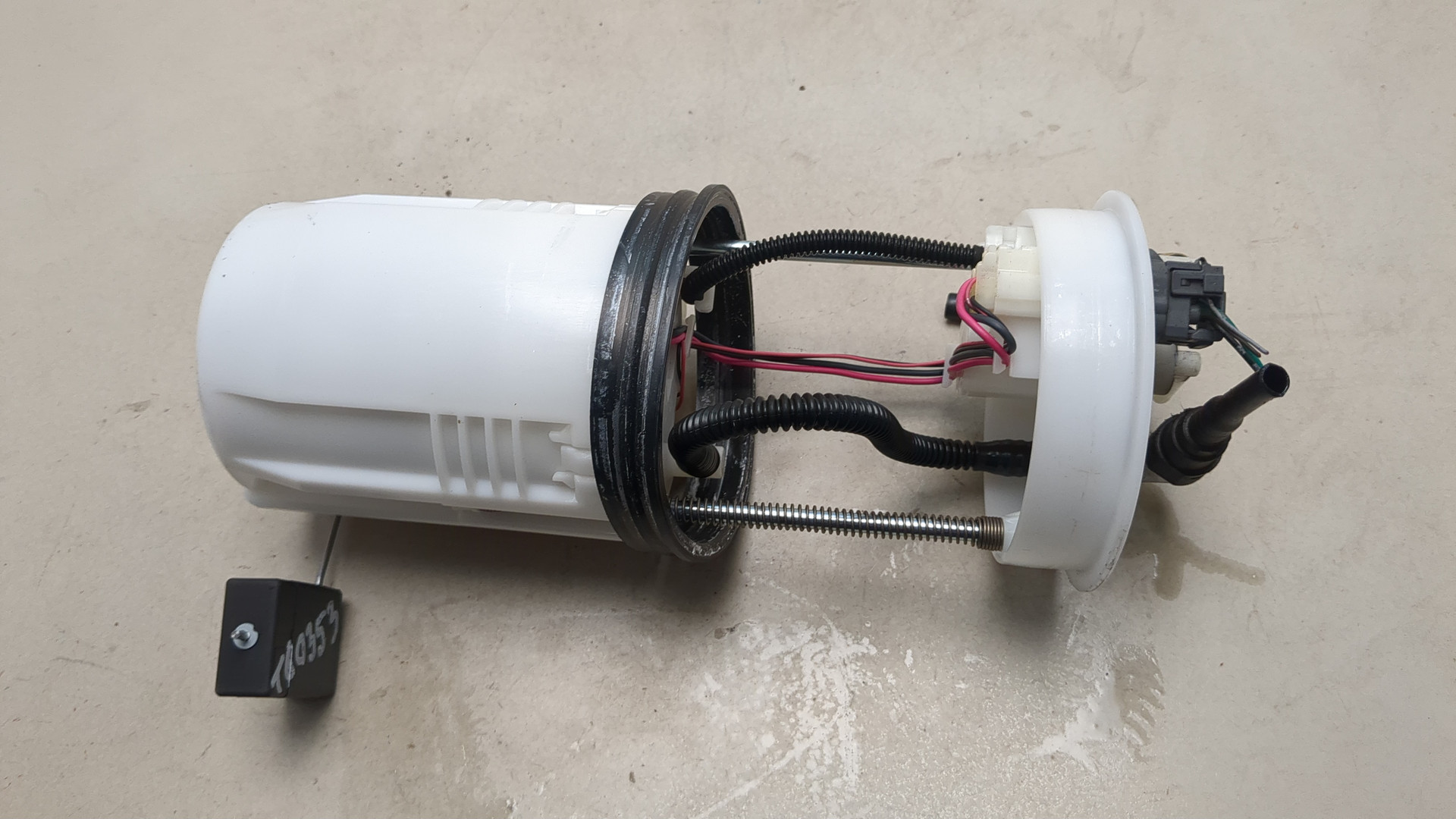 Насос топливный электрический