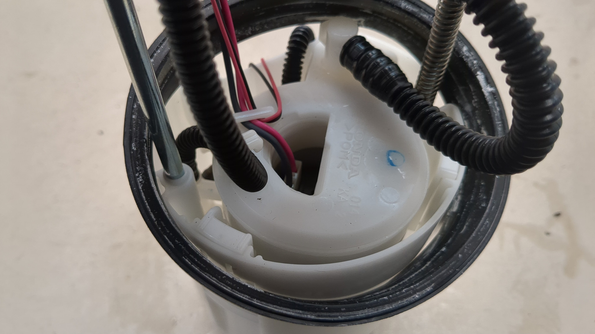 Насос топливный электрический