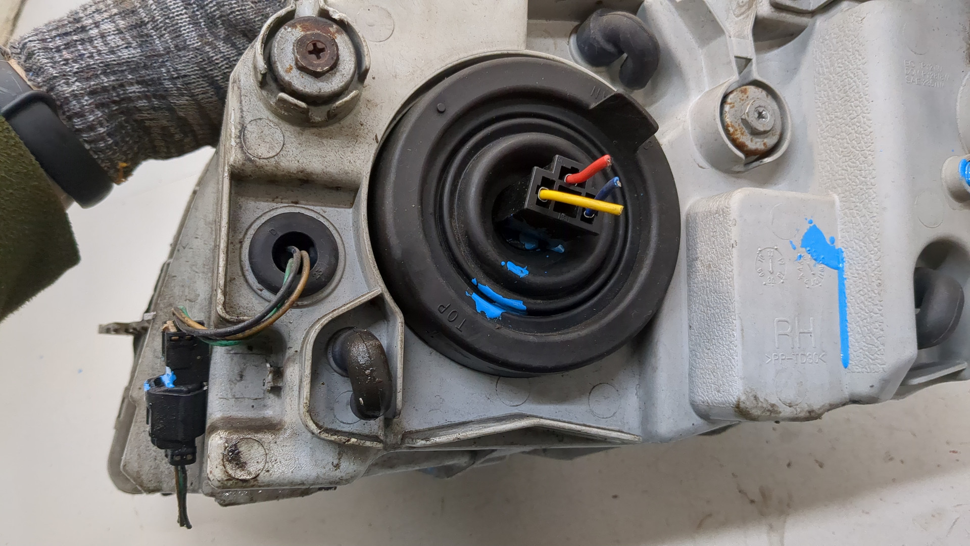 Фара правая