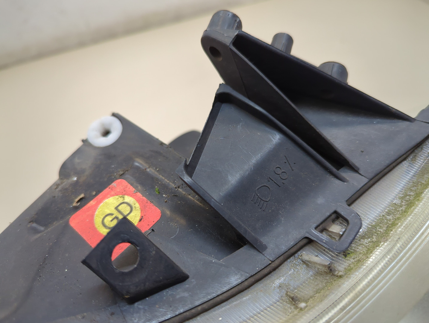 Фара правая