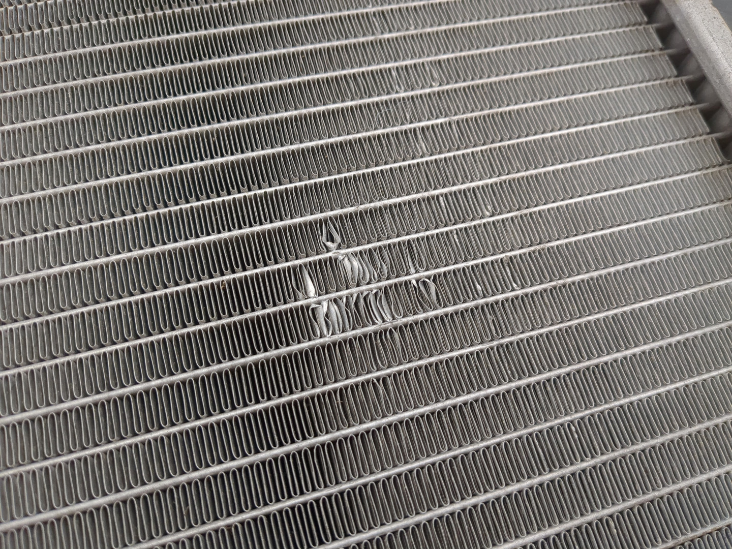 Радиатор охлаждения двигателя основной