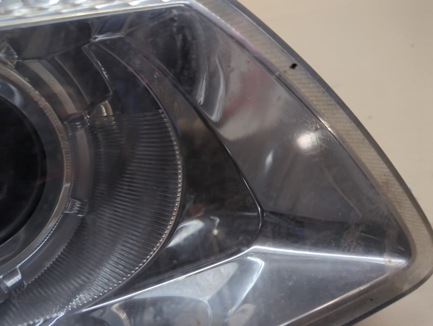 Фара правая