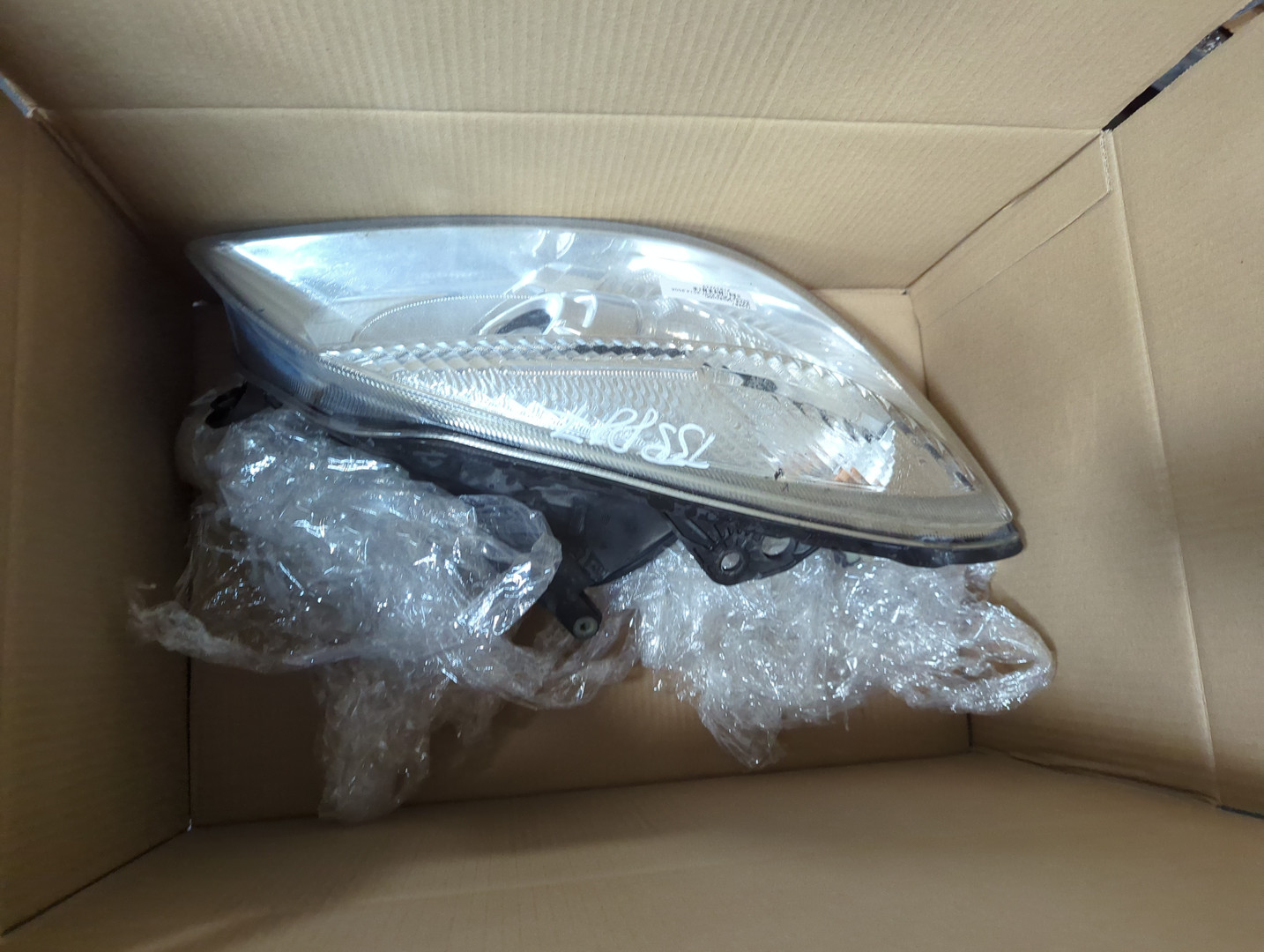 Фара правая