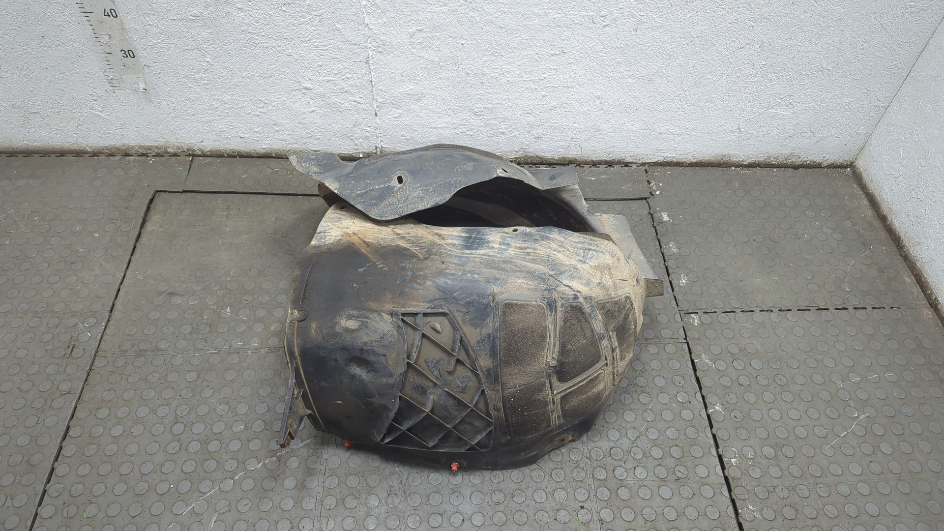 Локер передний левый