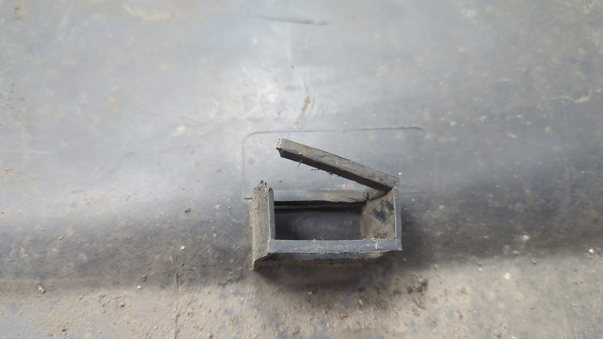 Накладка заднего бампера правая