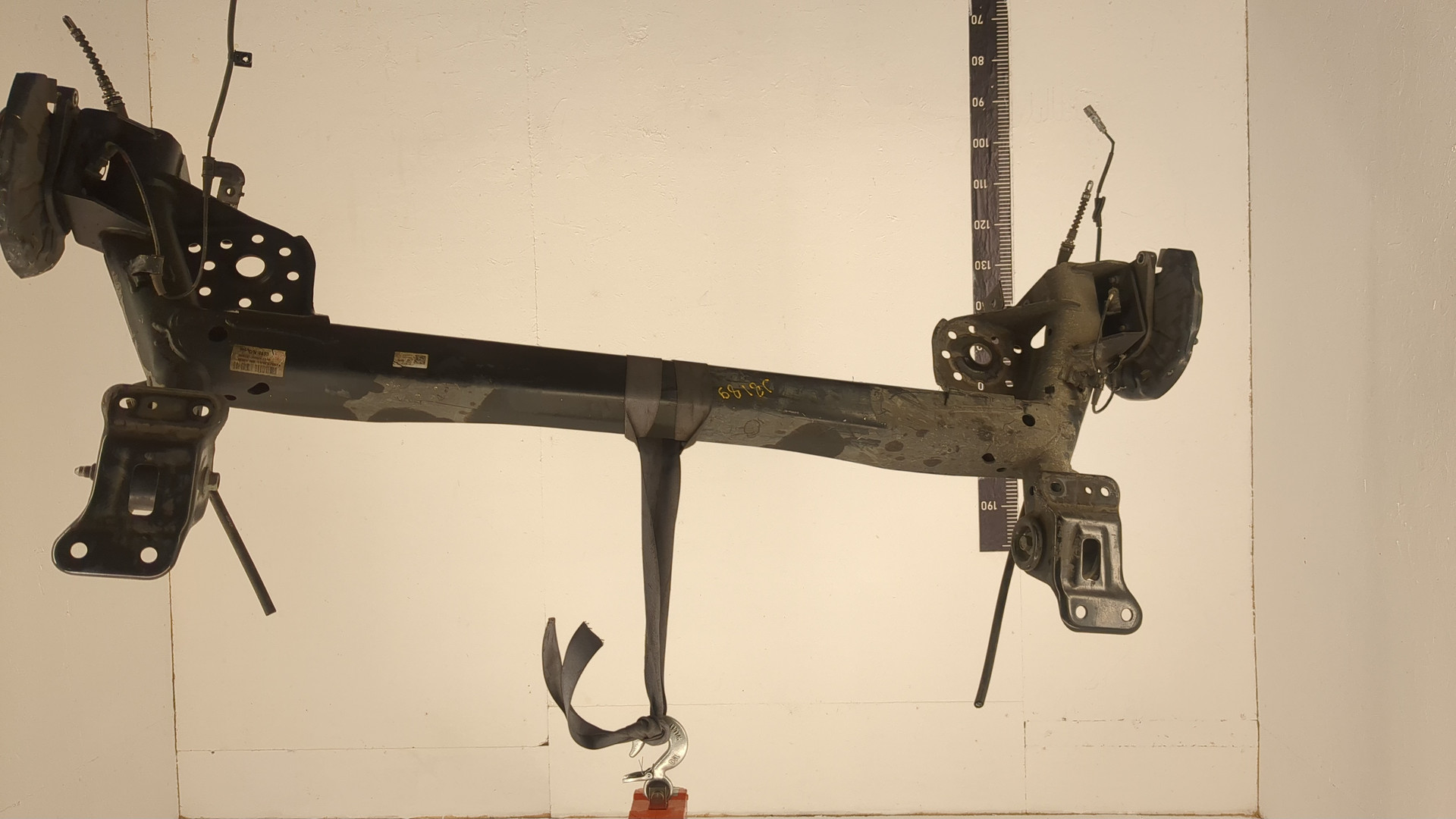 Балка задняя