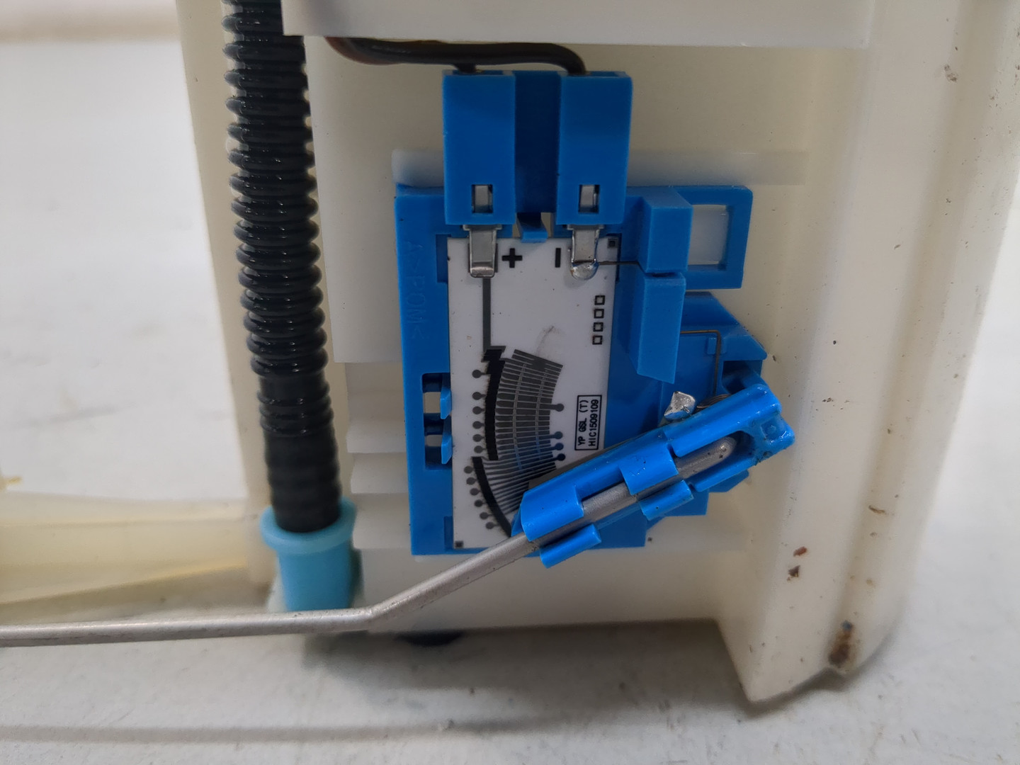 Насос топливный электрический