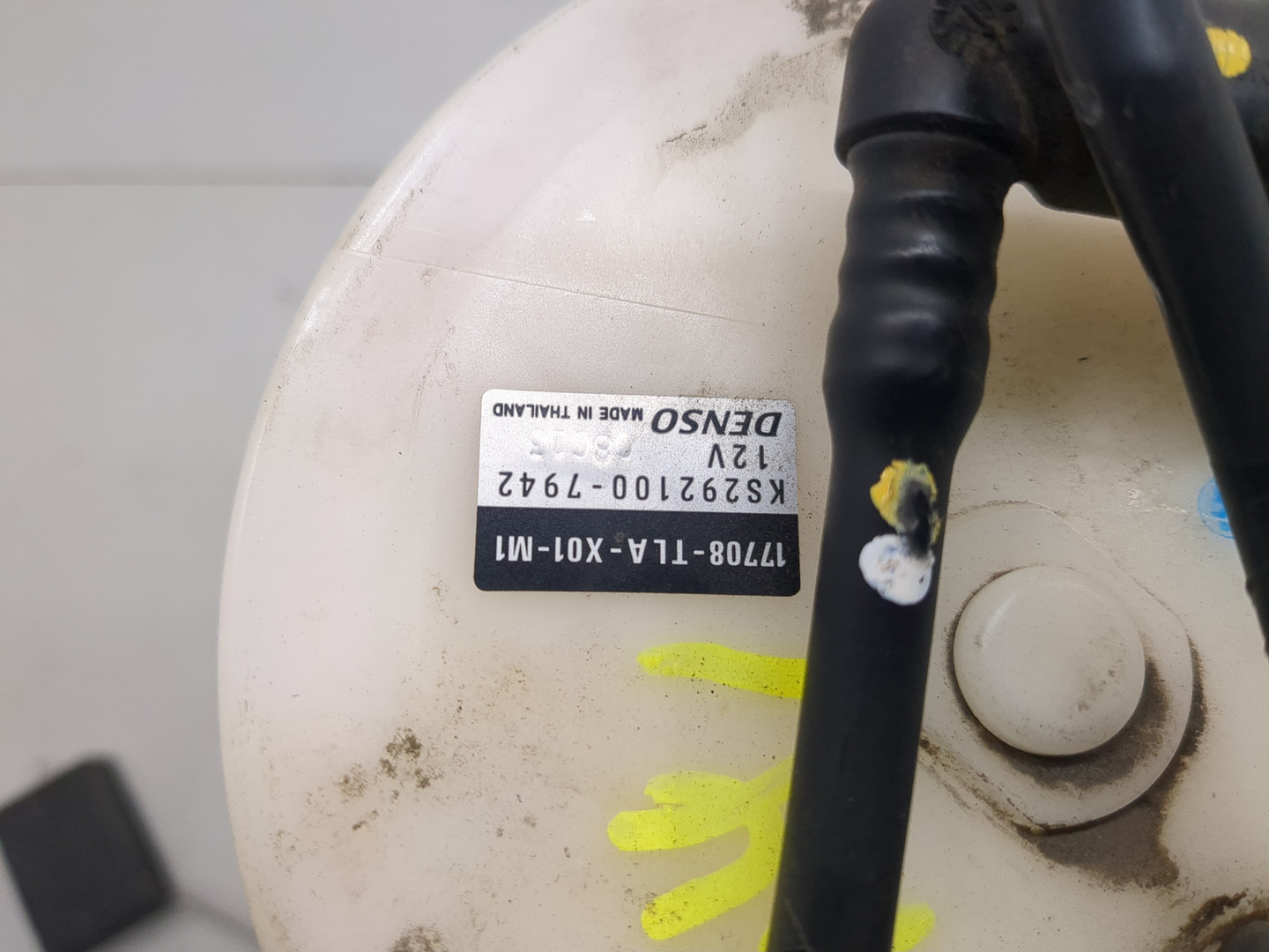 Насос топливный электрический