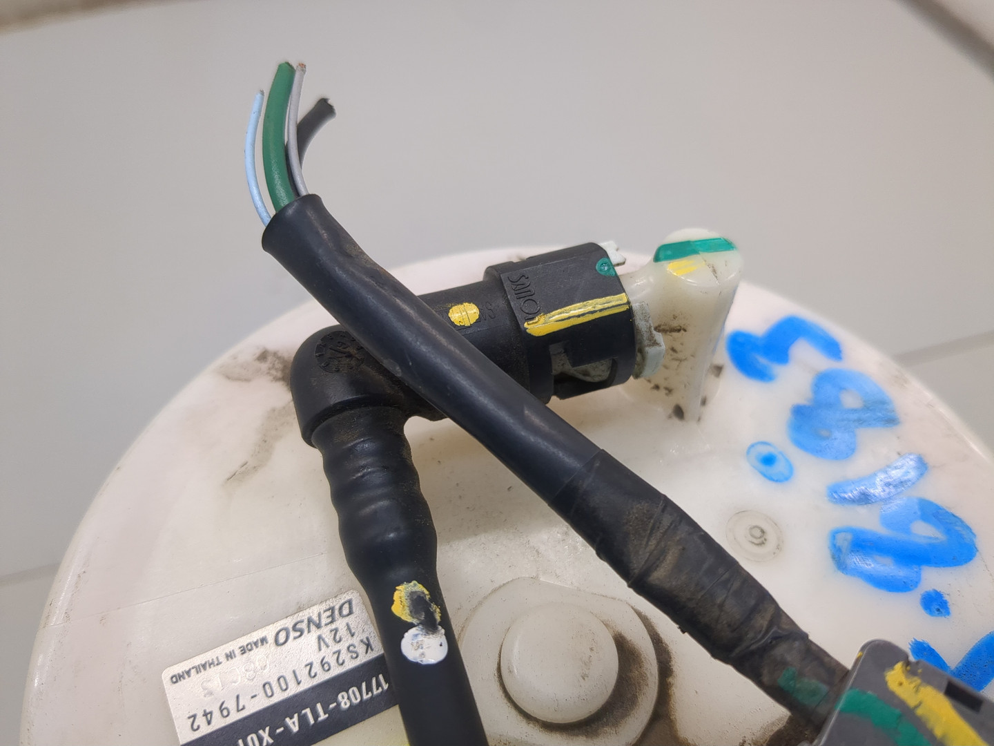 Насос топливный электрический