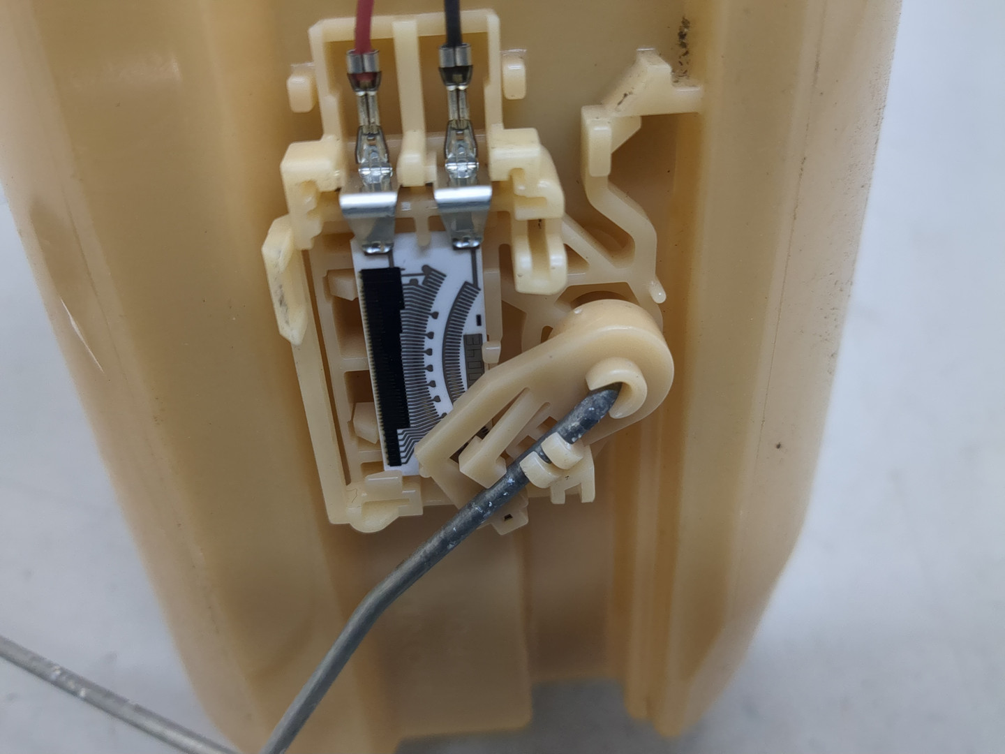 Насос топливный электрический