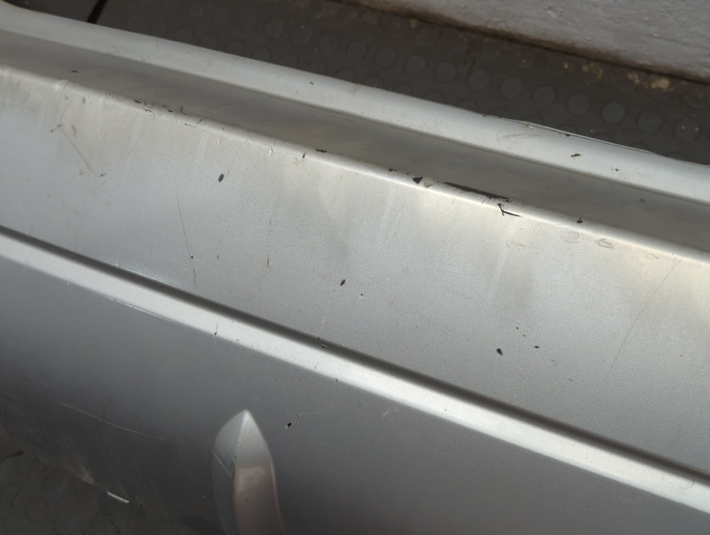 Бампер задний