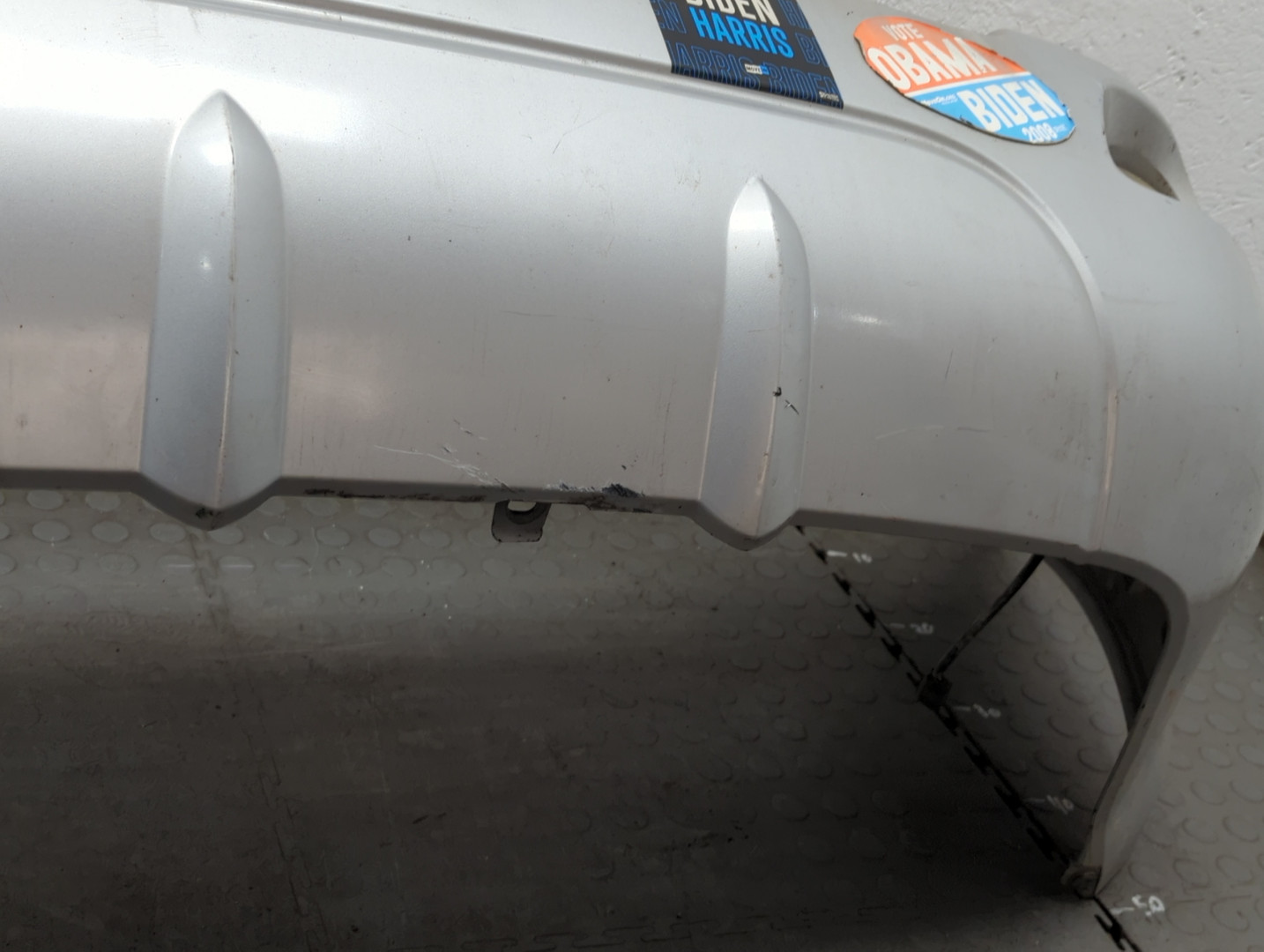 Бампер задний