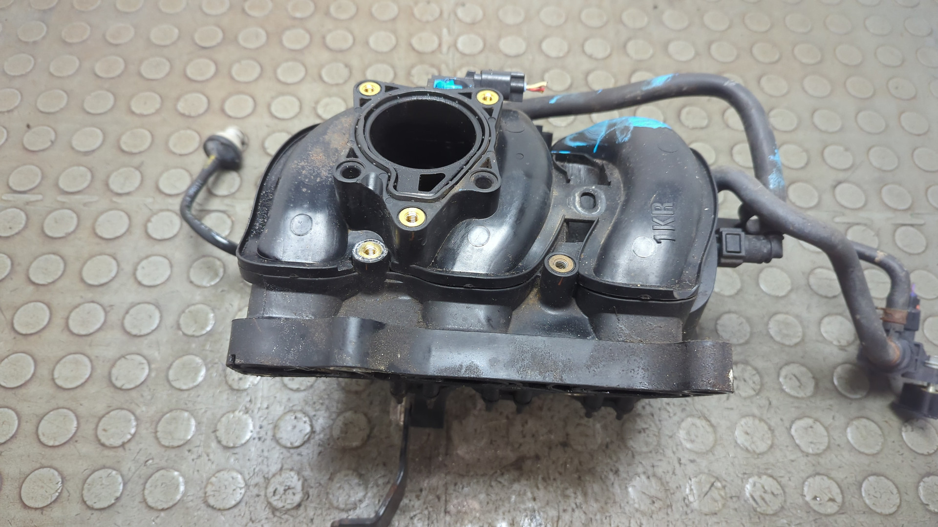 Коллектор впускной