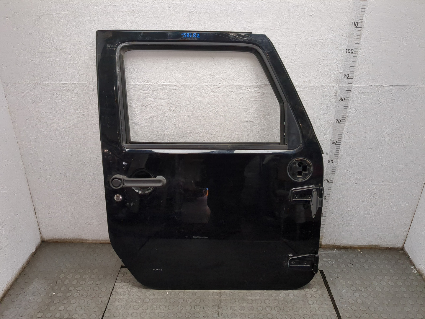 Дверь передняя правая