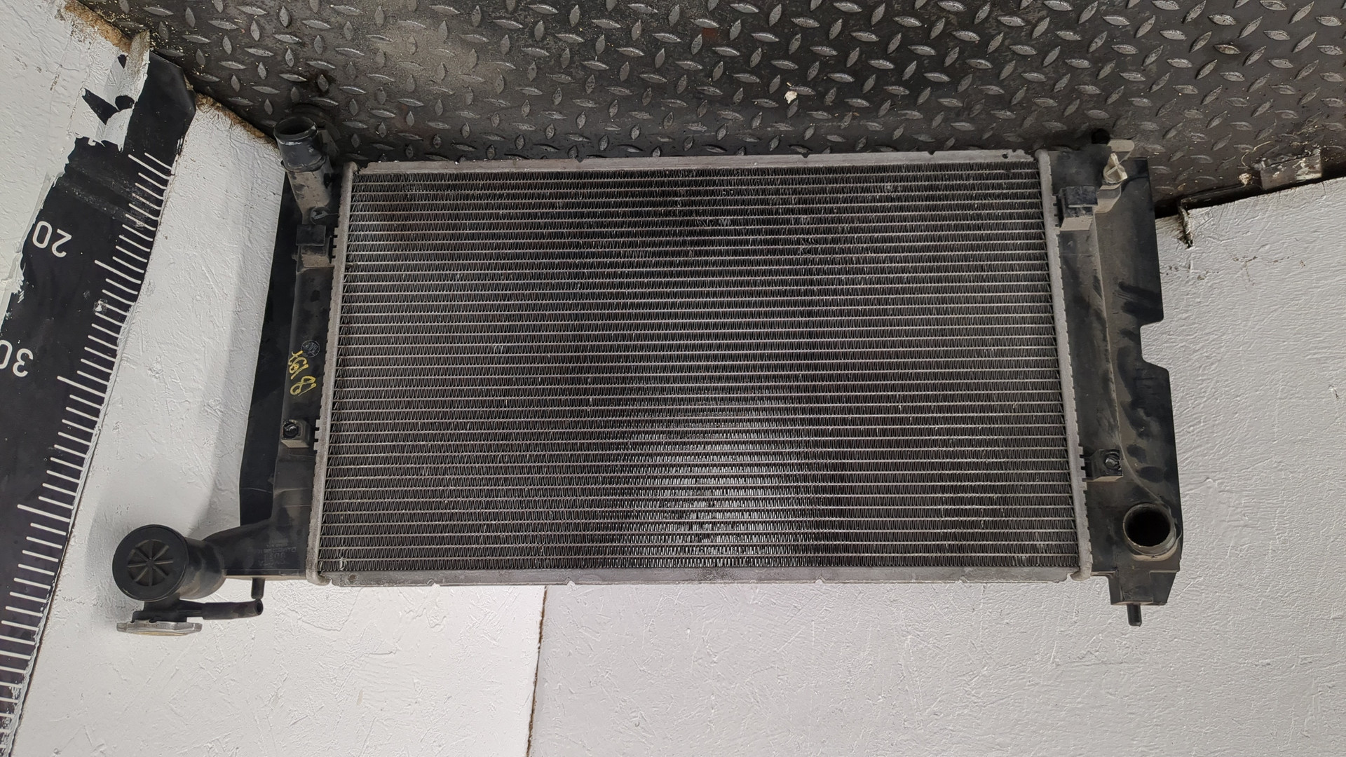 Радиатор охлаждения двигателя основной