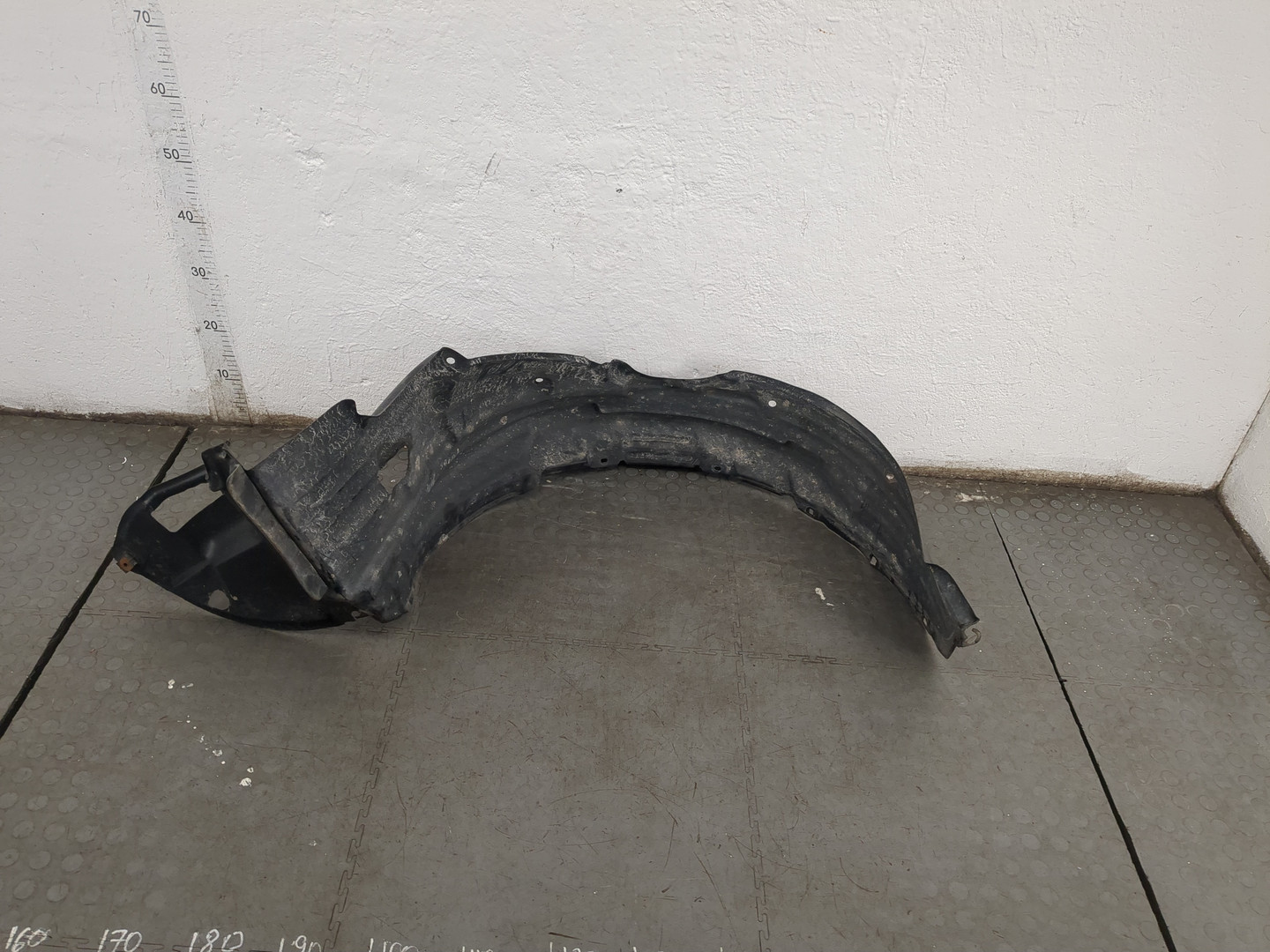 Локер передний правый