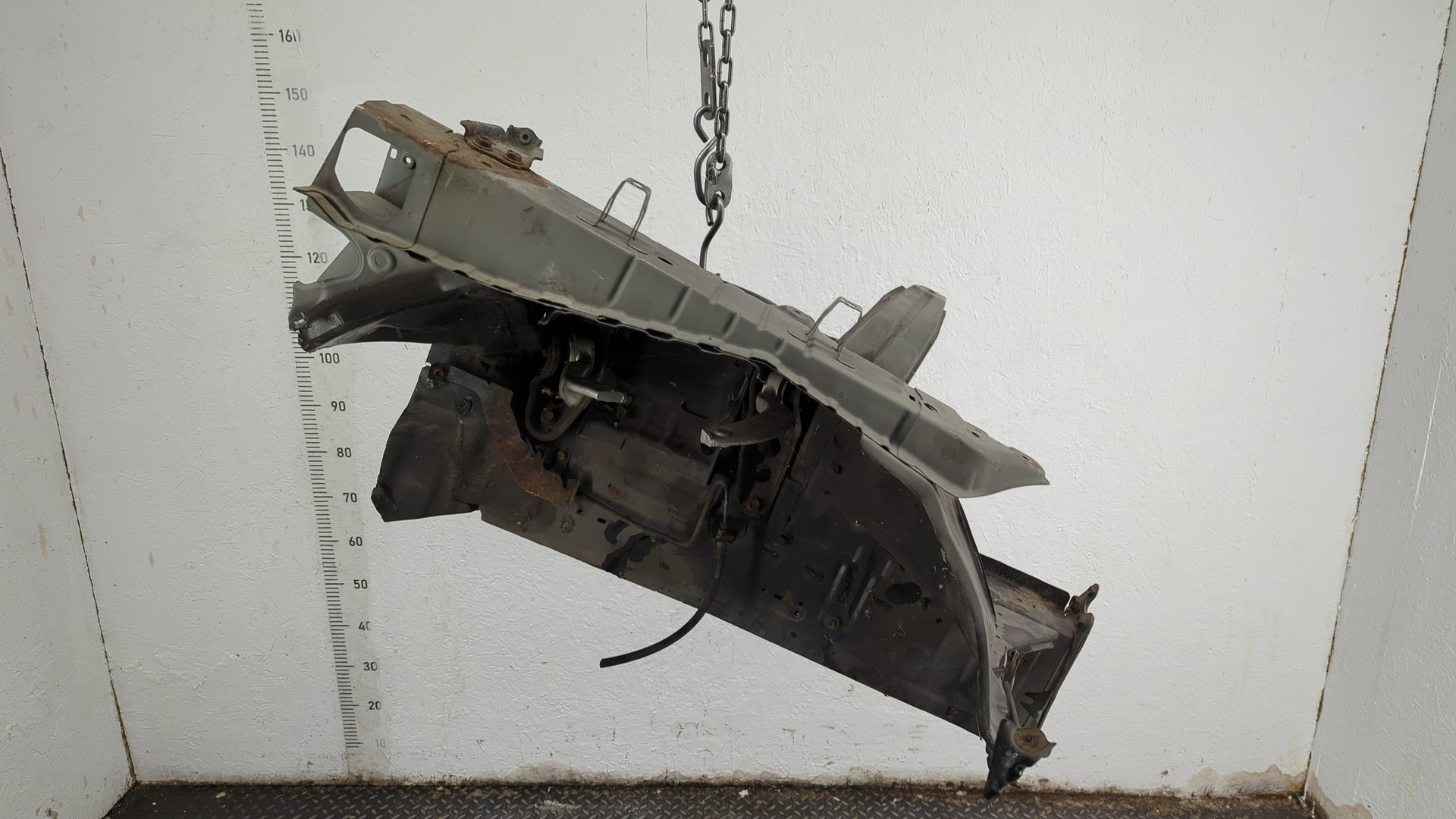 Лонжерон передний правый