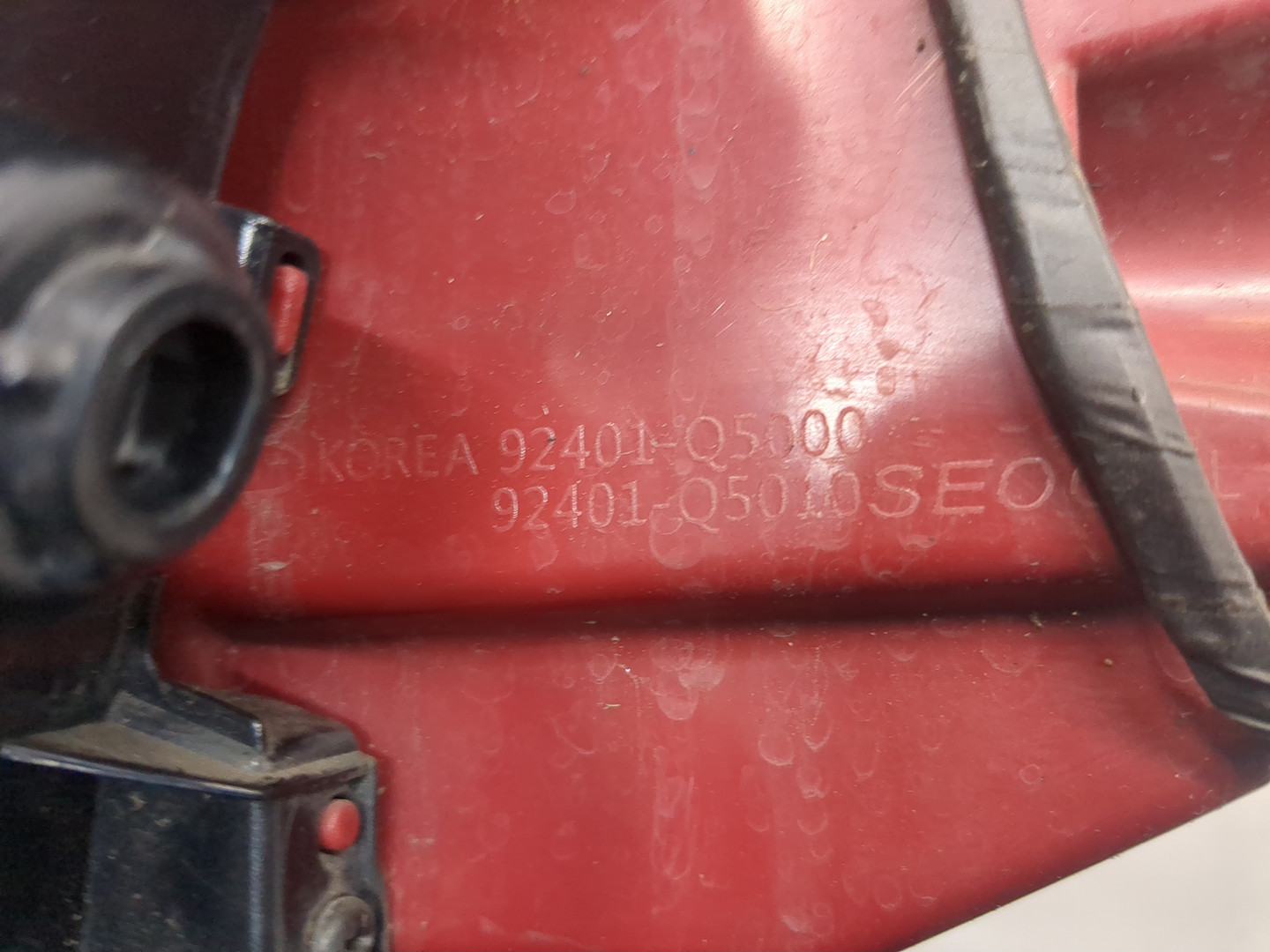 Фонарь задний левый