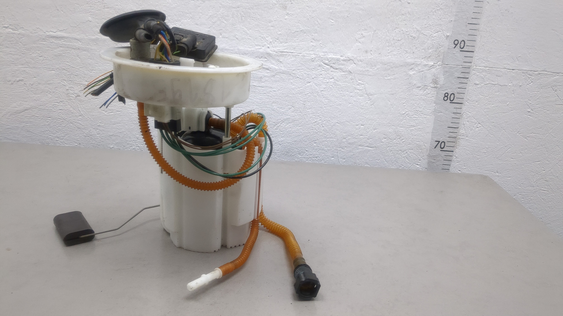 Насос топливный электрический