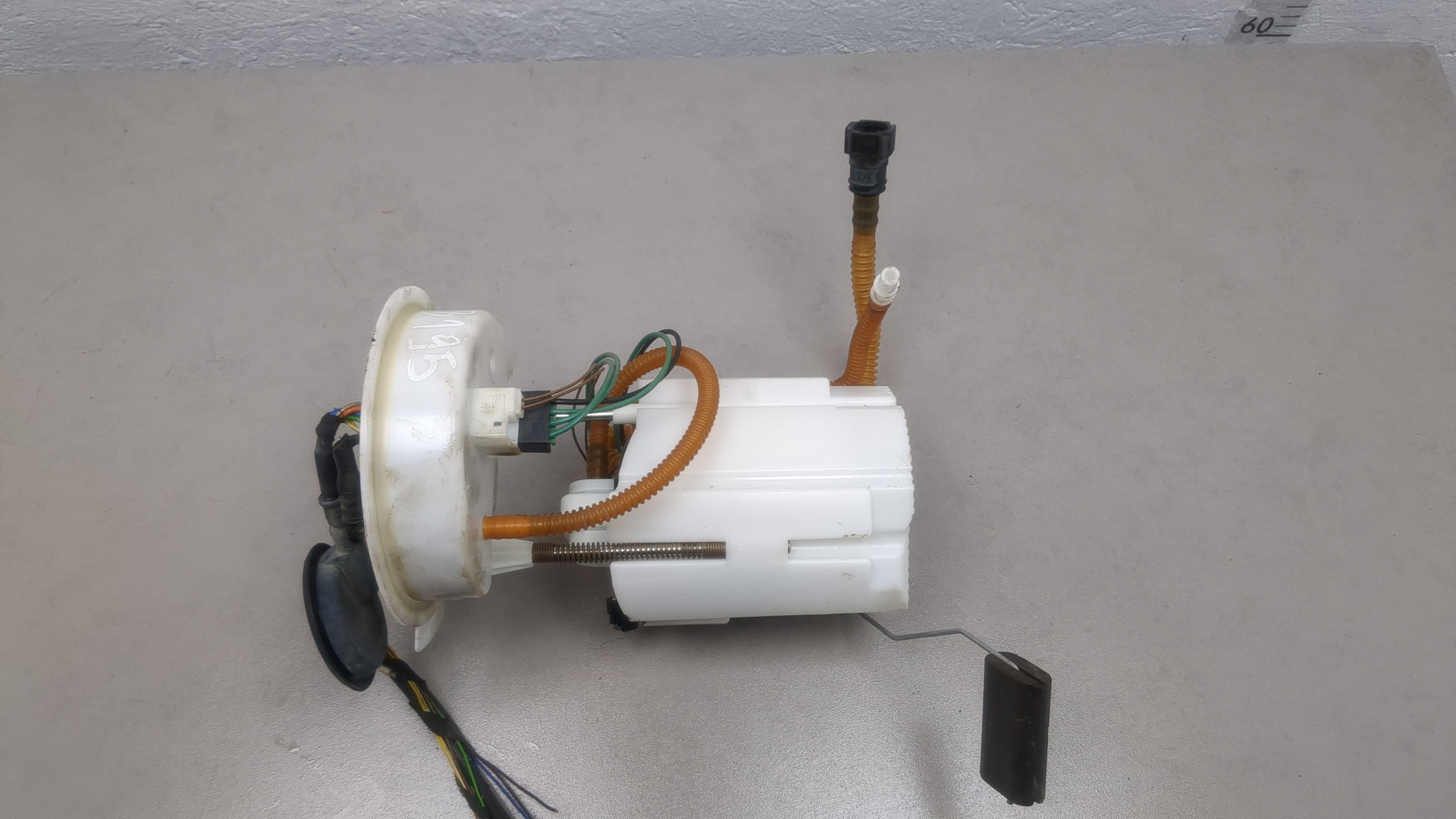 Насос топливный электрический