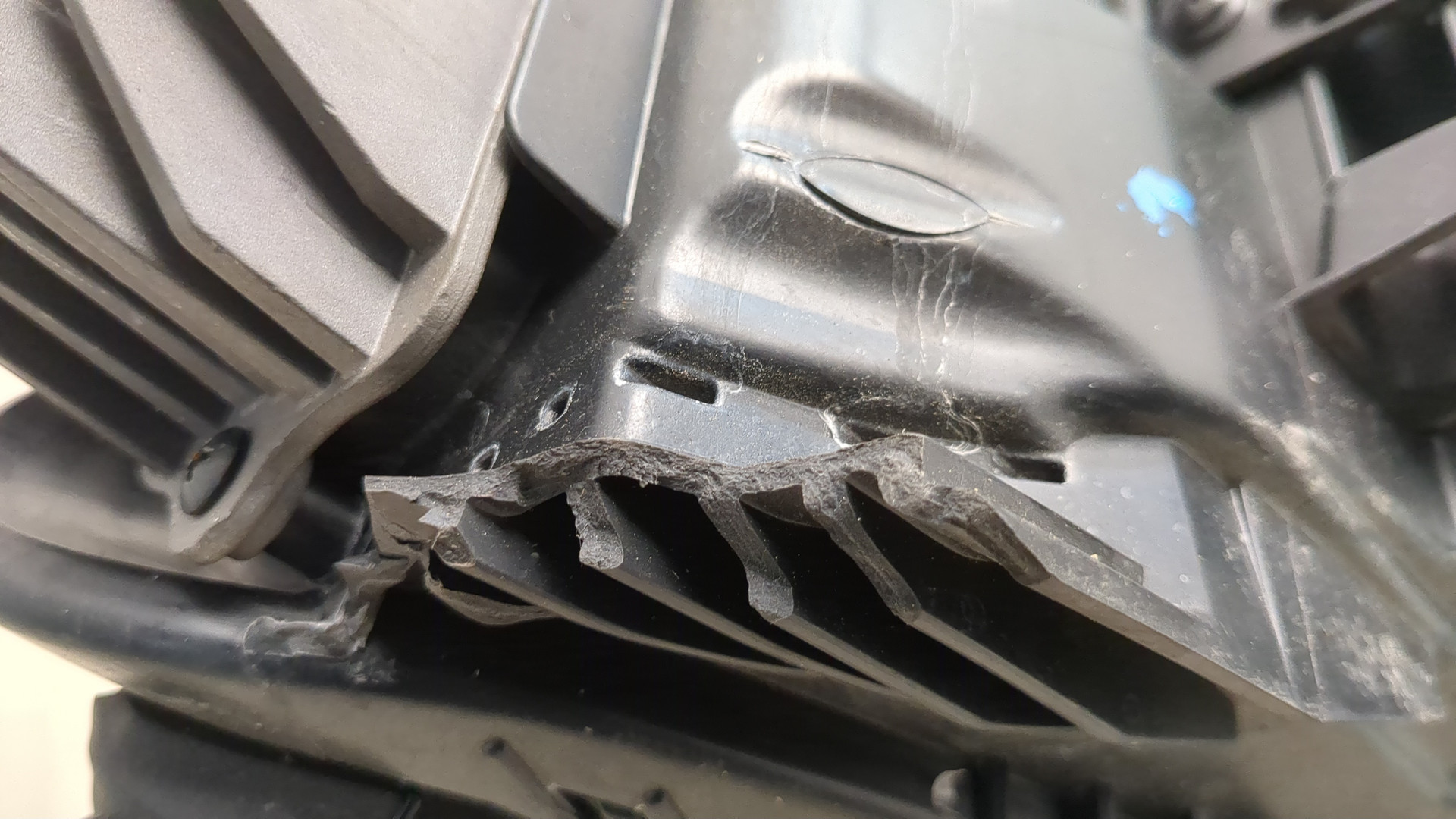 Фара правая