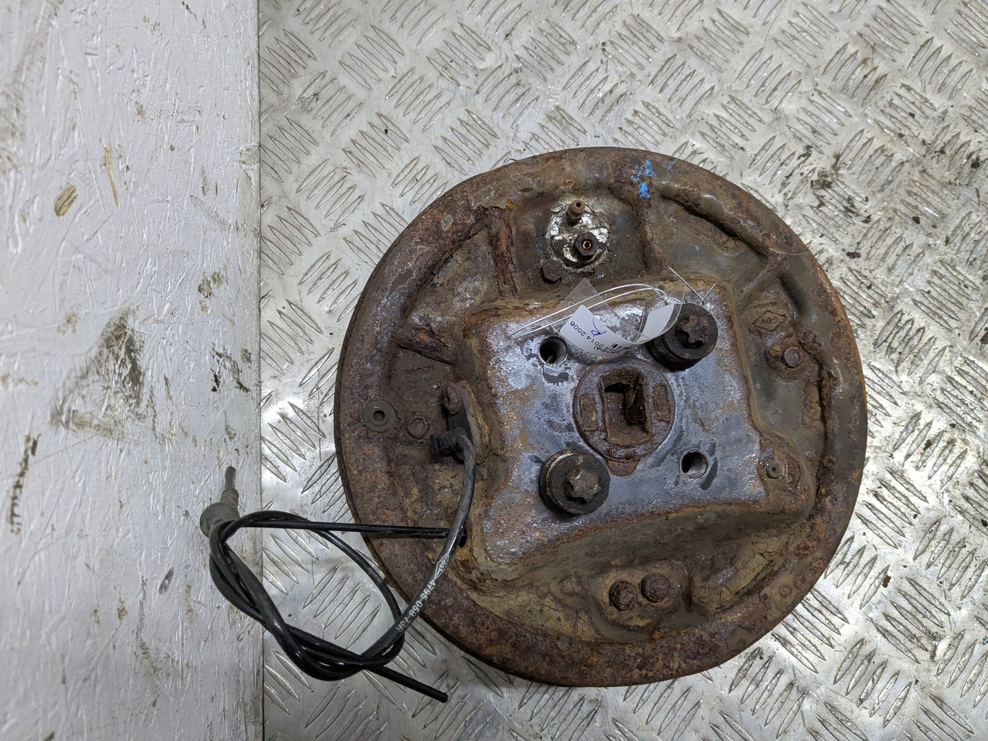 Кулак поворотный задний правый