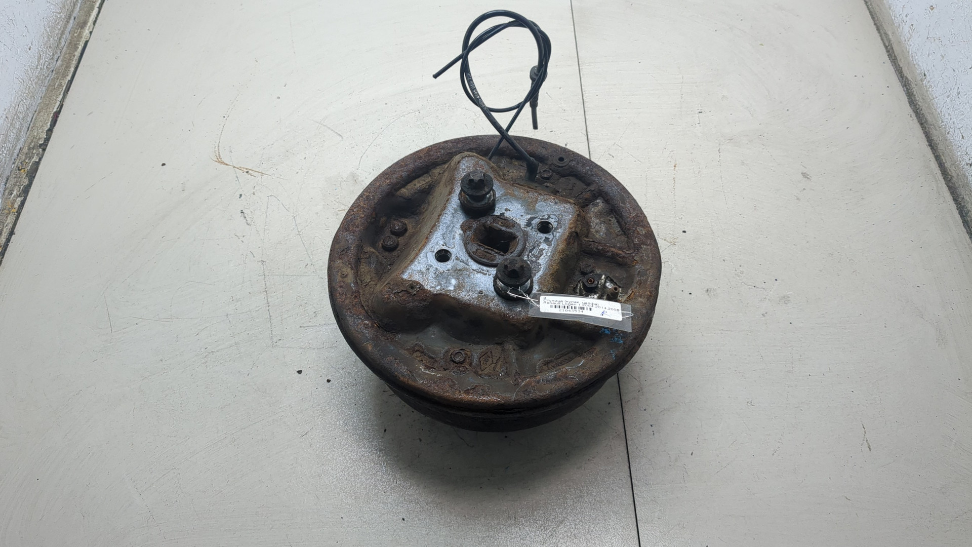 Кулак поворотный задний правый