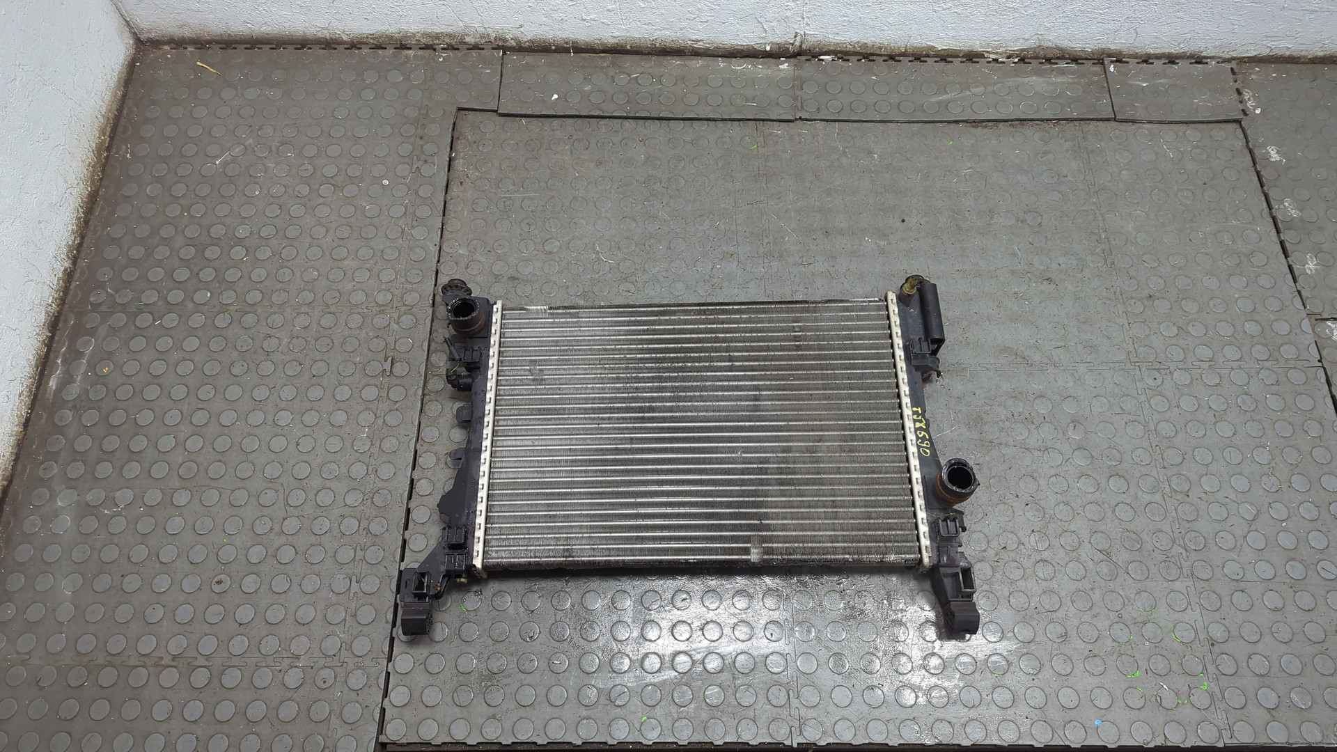 Радиатор охлаждения двигателя основной